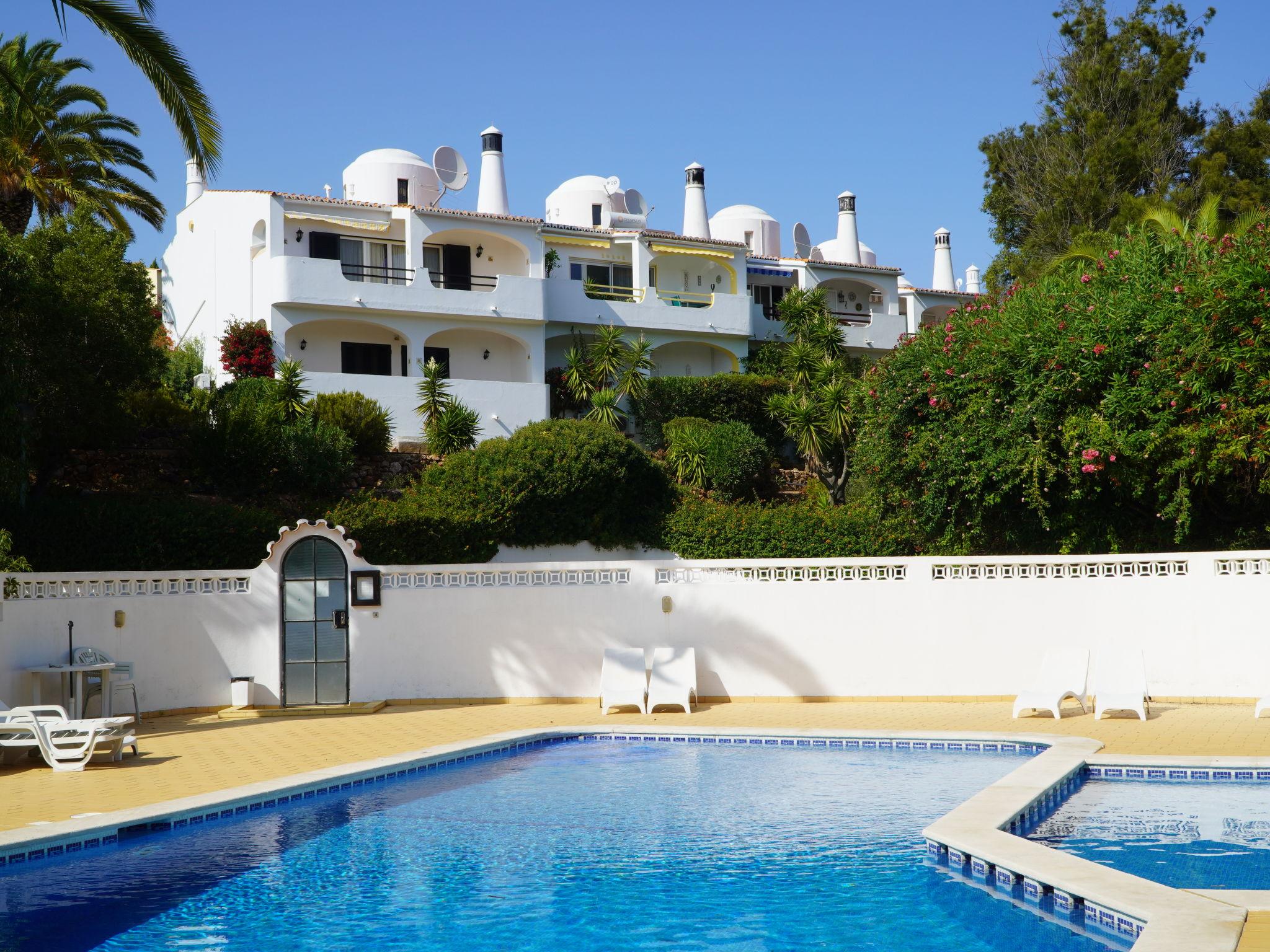 Foto 1 - Casa de 2 habitaciones en Lagoa con piscina y vistas al mar