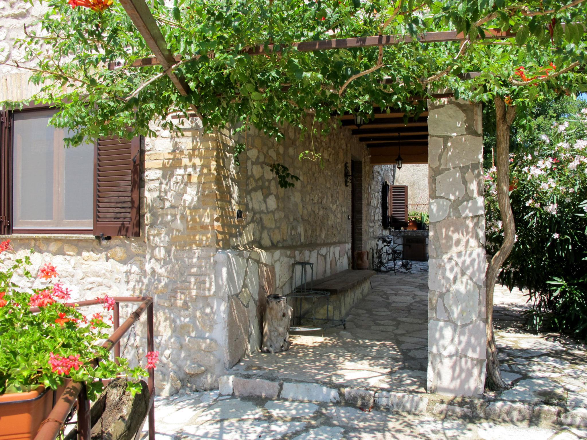 Foto 33 - Casa de 3 quartos em Casperia com piscina privada e terraço