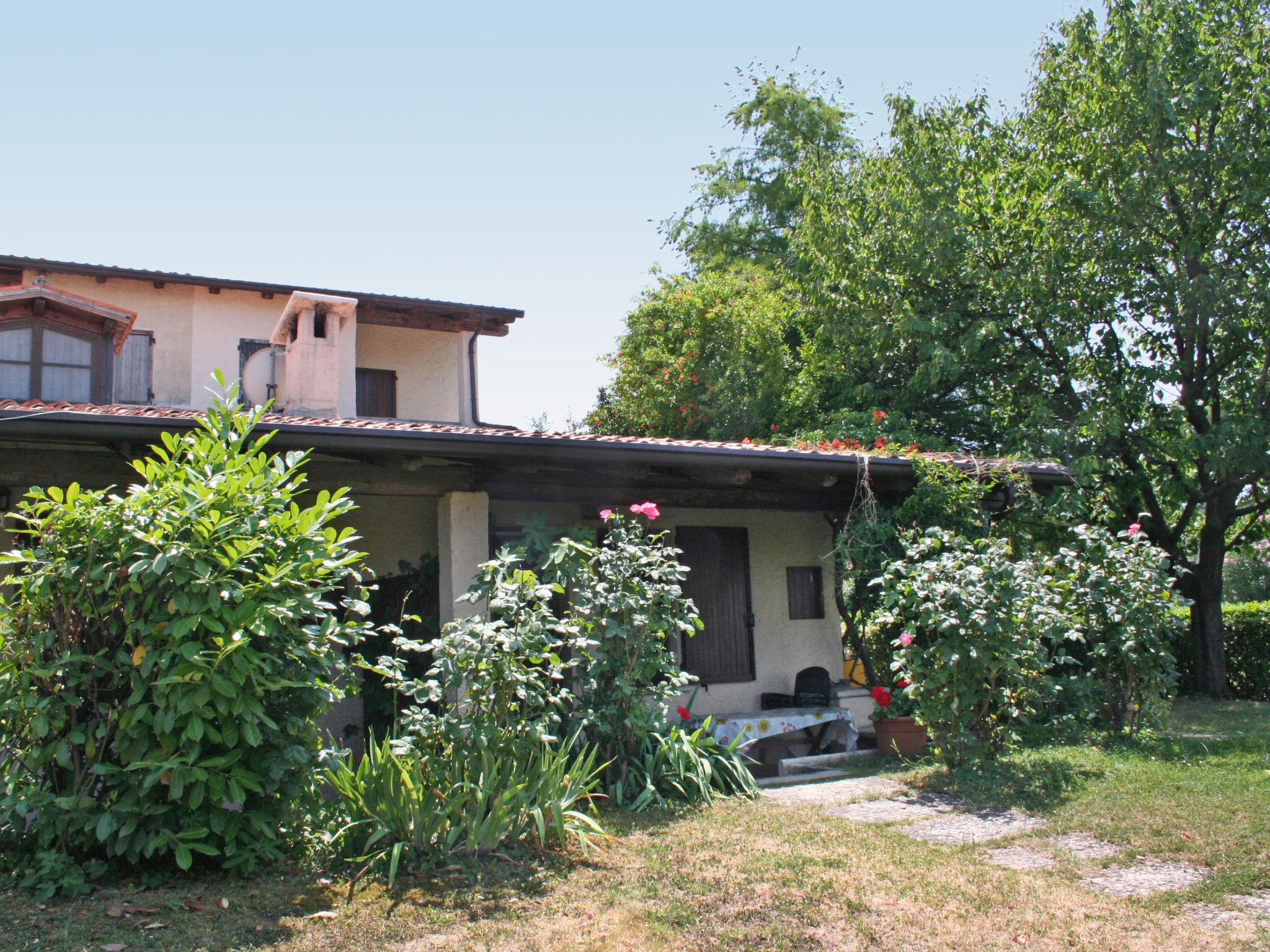 Photo 1 - 2 bedroom House in Pozzolengo with swimming pool and mountain view