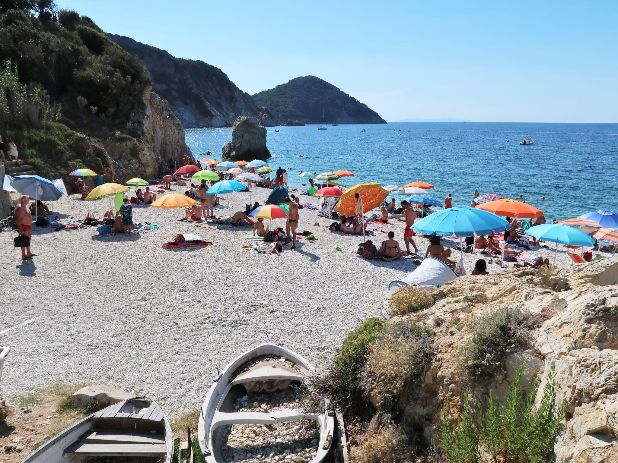 Foto 15 - Apartamento en Portoferraio con jardín y vistas al mar