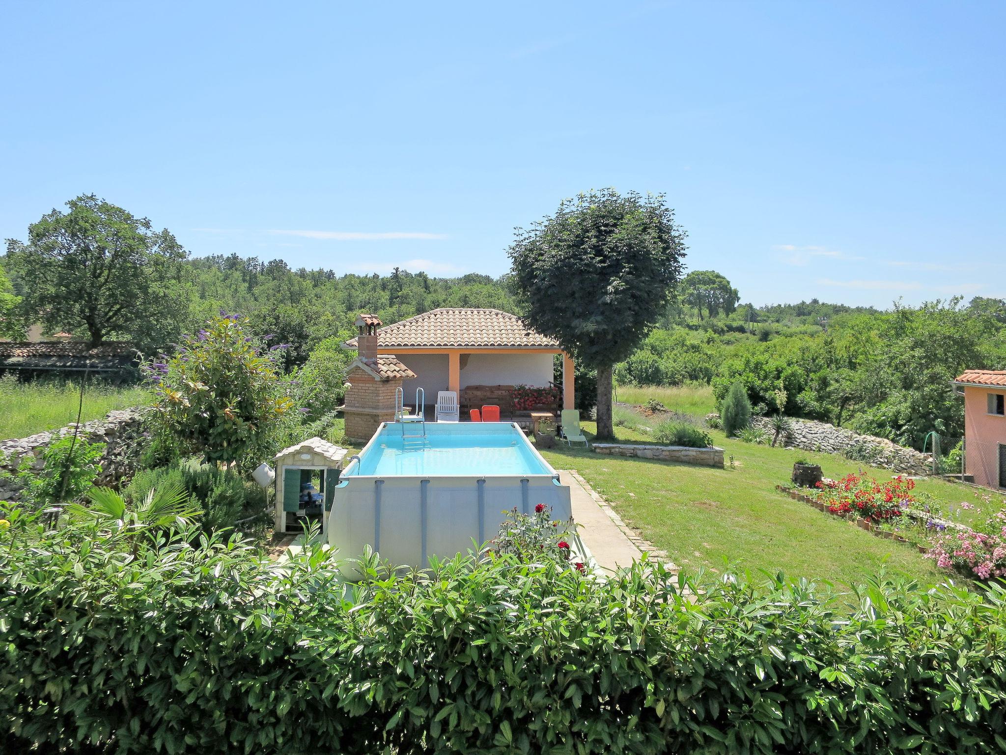 Foto 16 - Casa con 3 camere da letto a Sveta Nedelja con piscina privata e giardino