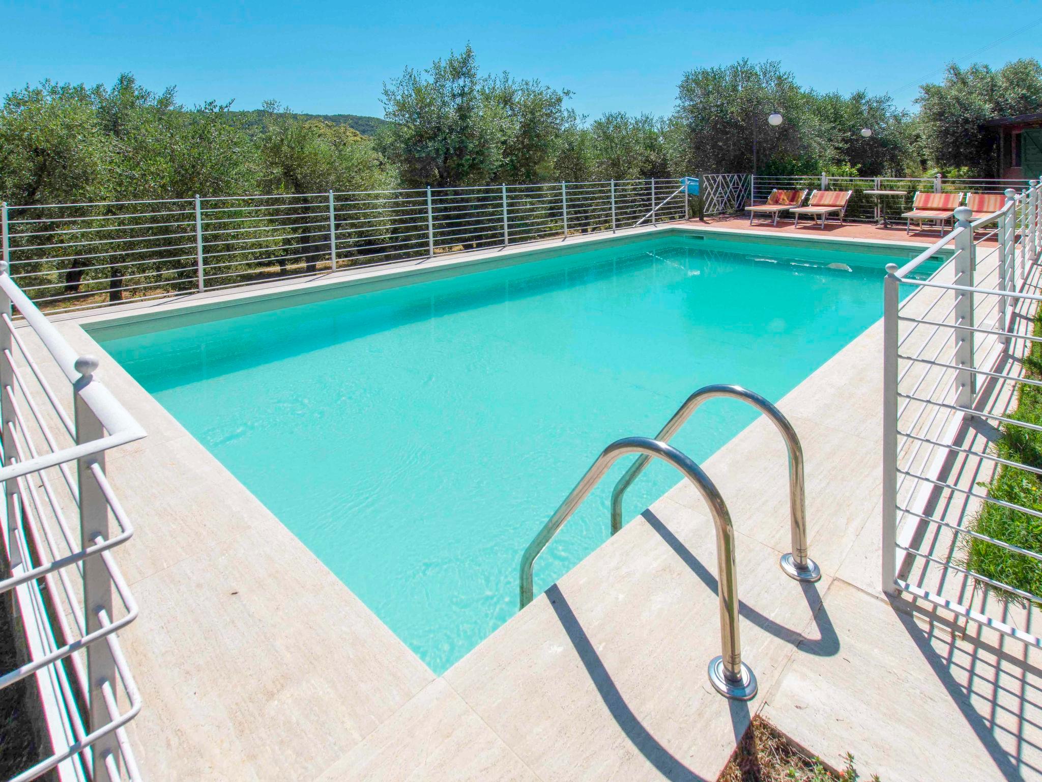 Foto 55 - Casa de 5 habitaciones en Montecatini Terme con piscina privada y jardín