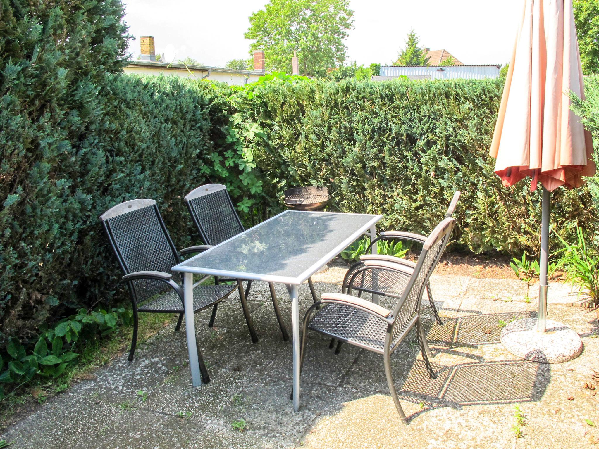 Photo 1 - Maison de 2 chambres à Verchen avec jardin et vues sur la montagne