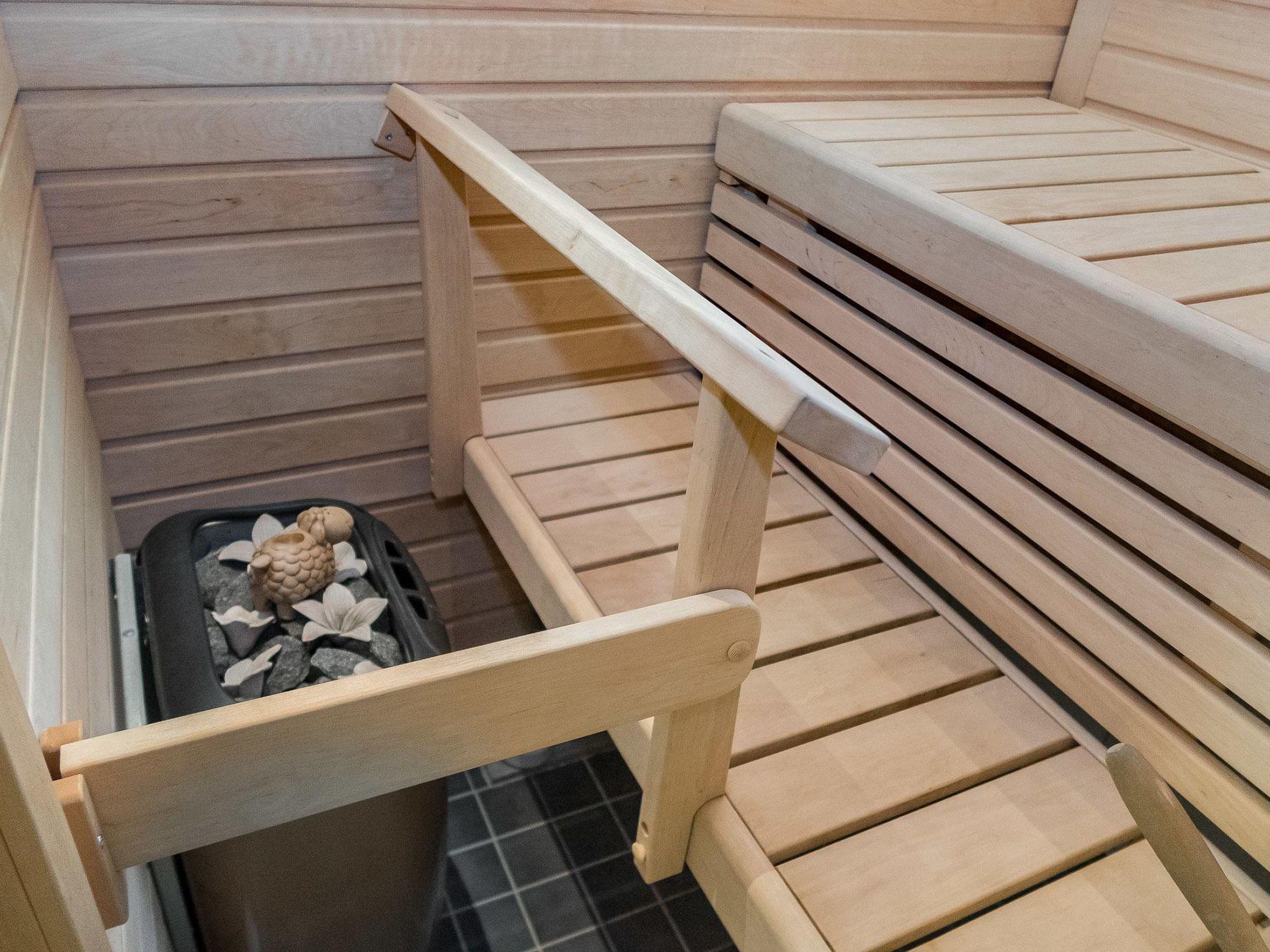 Foto 11 - Casa de 2 habitaciones en Kuusamo con sauna y vistas a la montaña