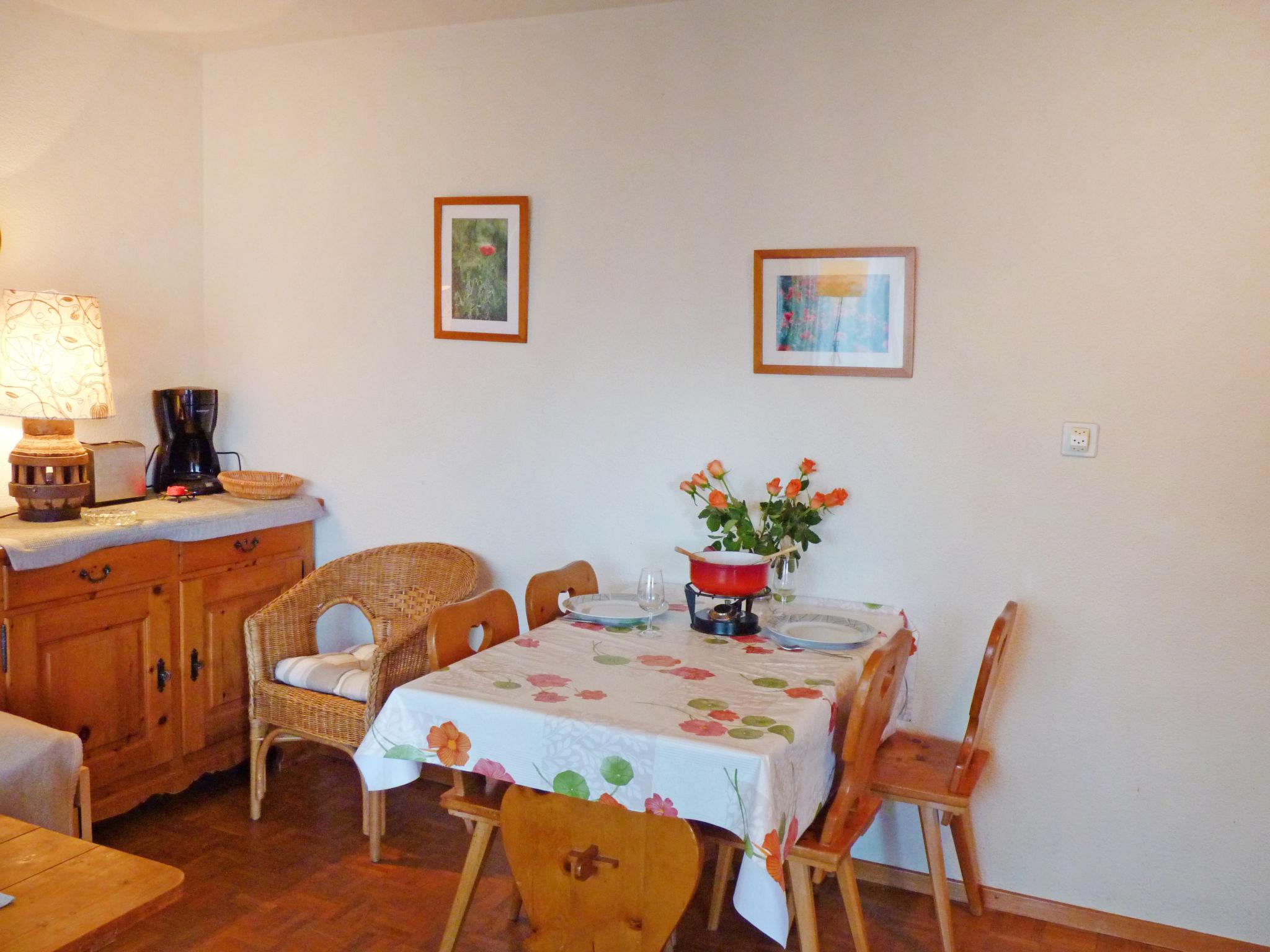 Photo 10 - 1 bedroom Apartment in Leytron with garden and terrace