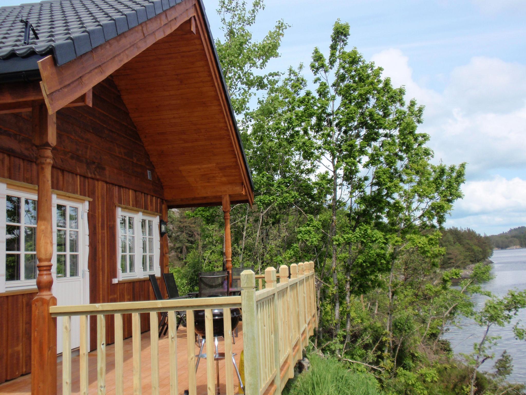 Foto 1 - Casa de 3 habitaciones en Tysnes con jardín y terraza