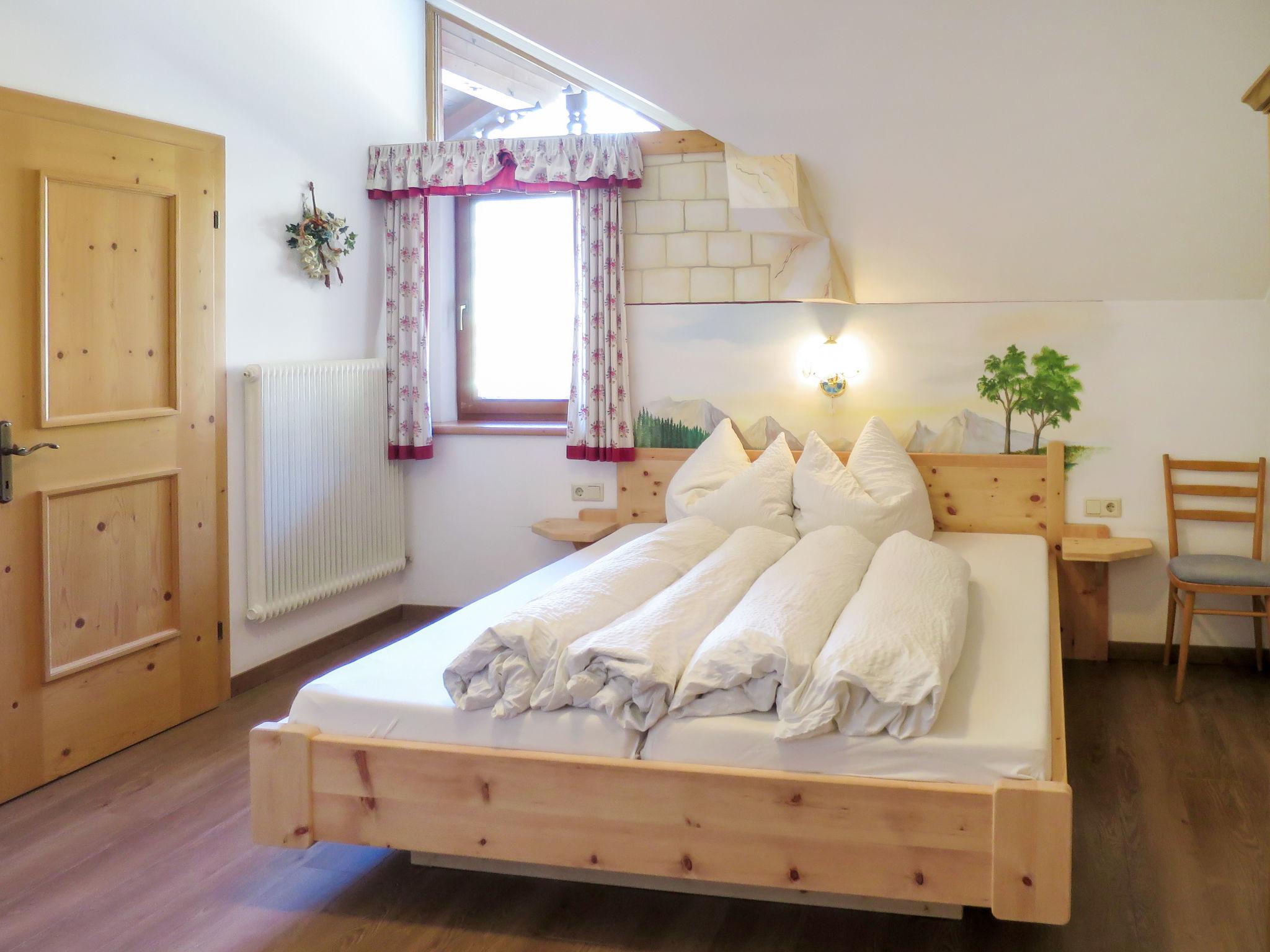 Foto 4 - Appartamento con 2 camere da letto a Ramsau im Zillertal con giardino e vista sulle montagne