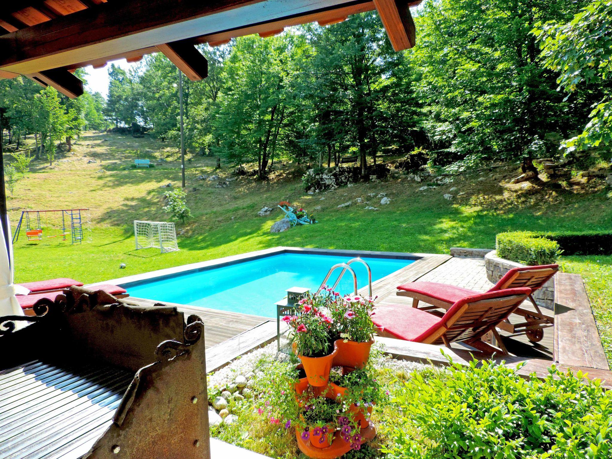Foto 7 - Casa con 2 camere da letto a Matulji con piscina privata e giardino