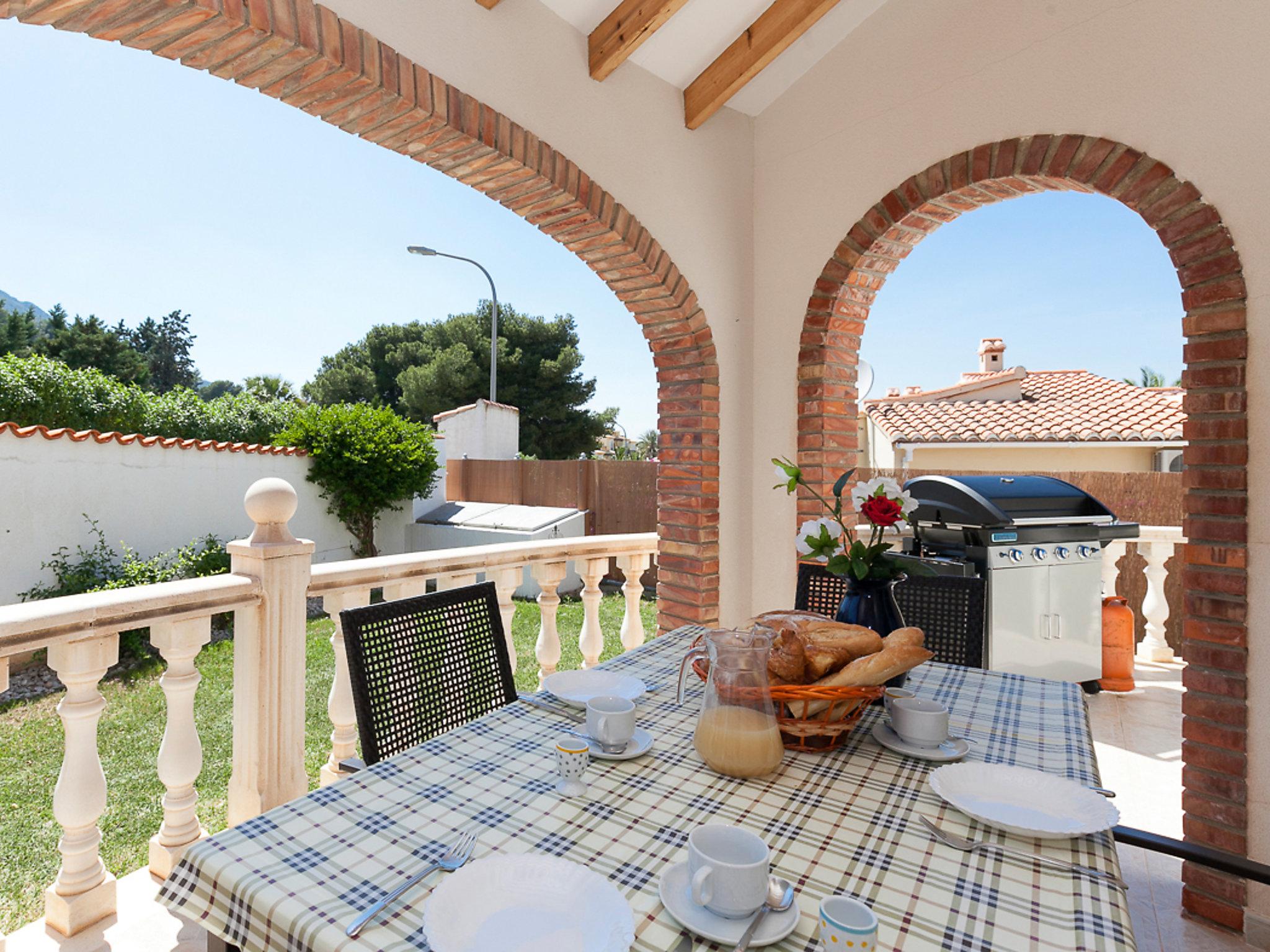 Photo 6 - Maison de 2 chambres à Dénia avec piscine privée et vues à la mer