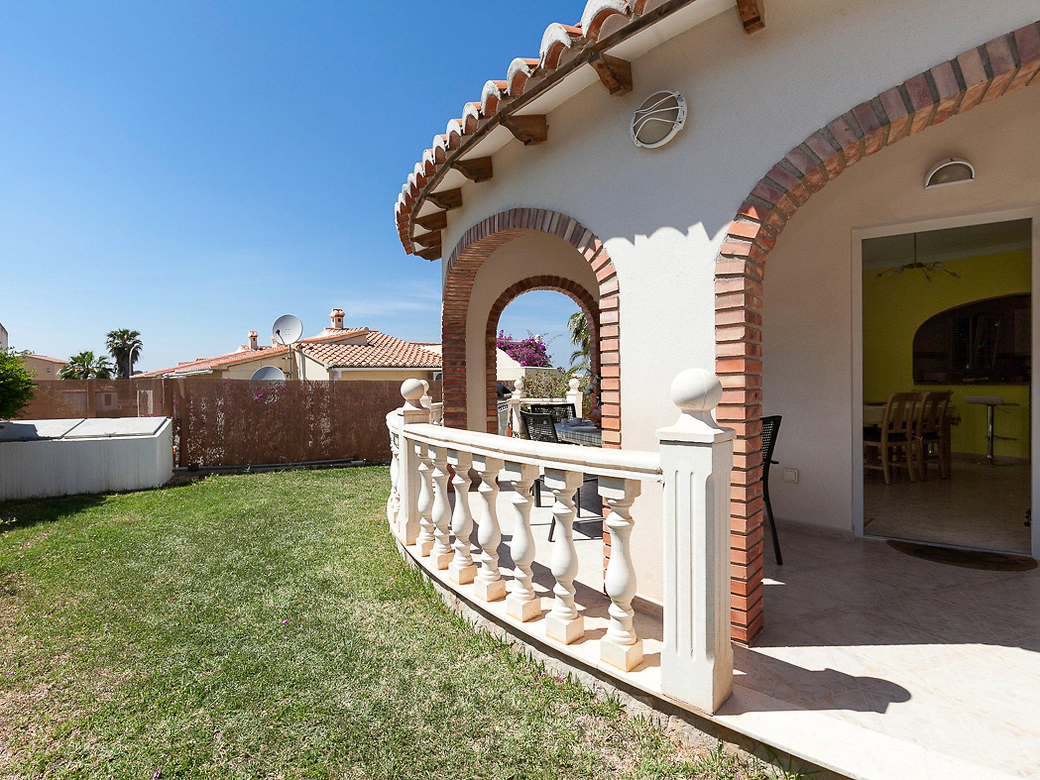 Foto 17 - Casa de 2 quartos em Dénia com piscina privada e jardim