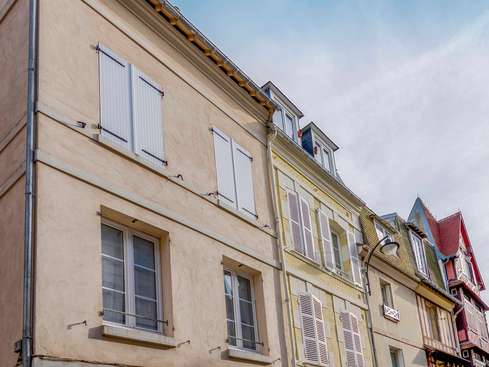 Photo 12 - Appartement de 1 chambre à Trouville-sur-Mer avec vues à la mer