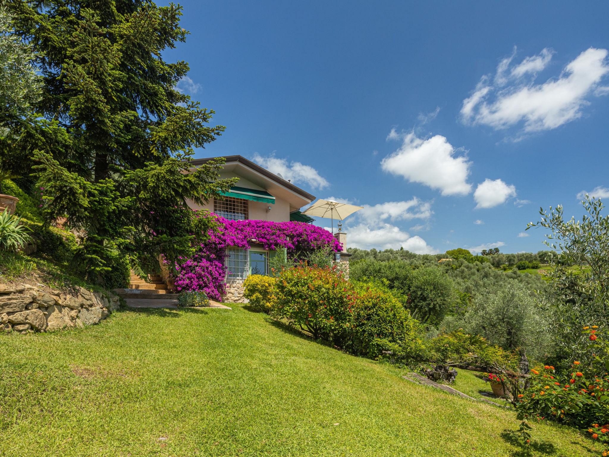 Foto 30 - Casa con 4 camere da letto a Massarosa con piscina privata e vista mare