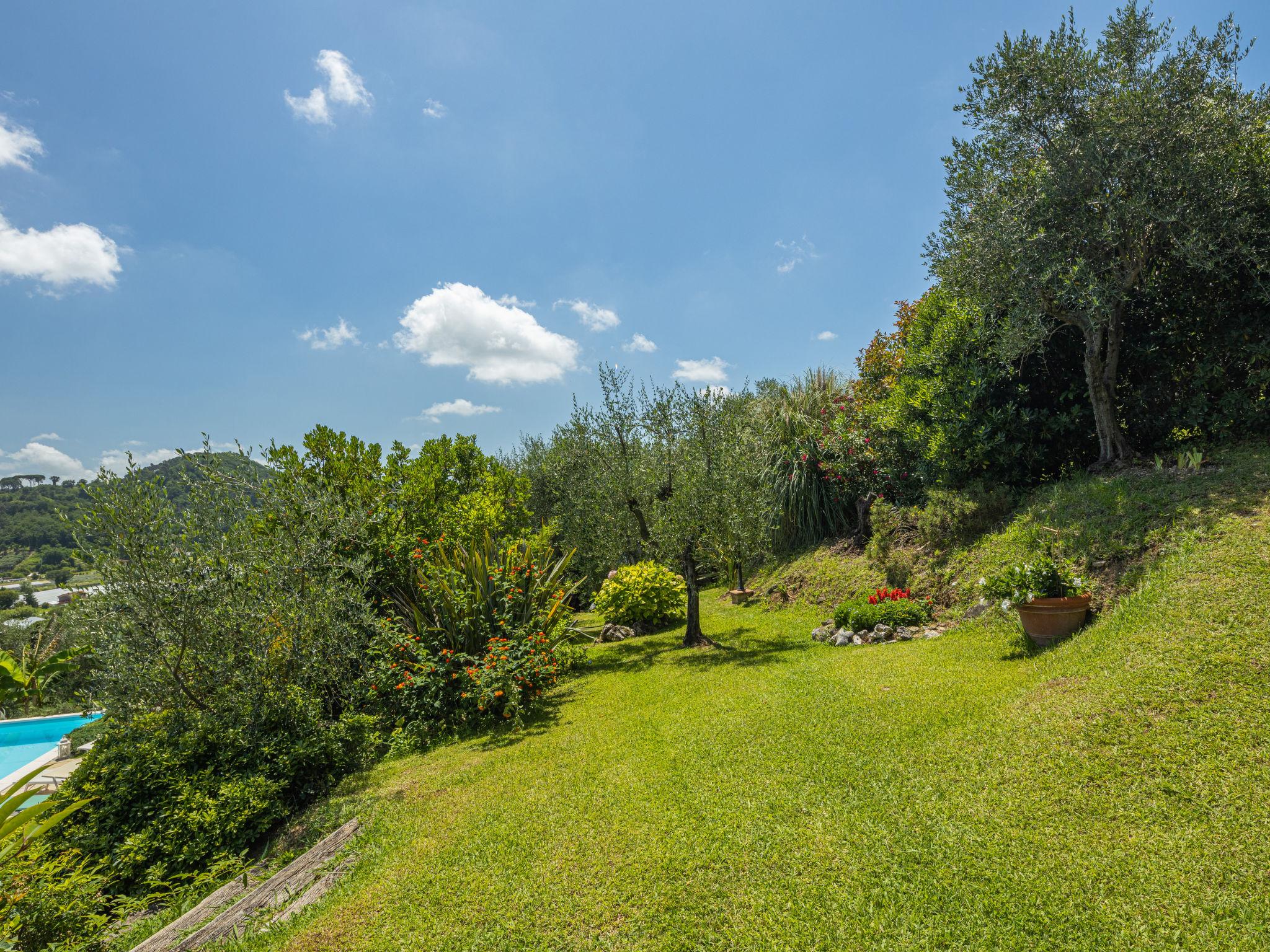 Foto 44 - Casa con 4 camere da letto a Massarosa con piscina privata e giardino