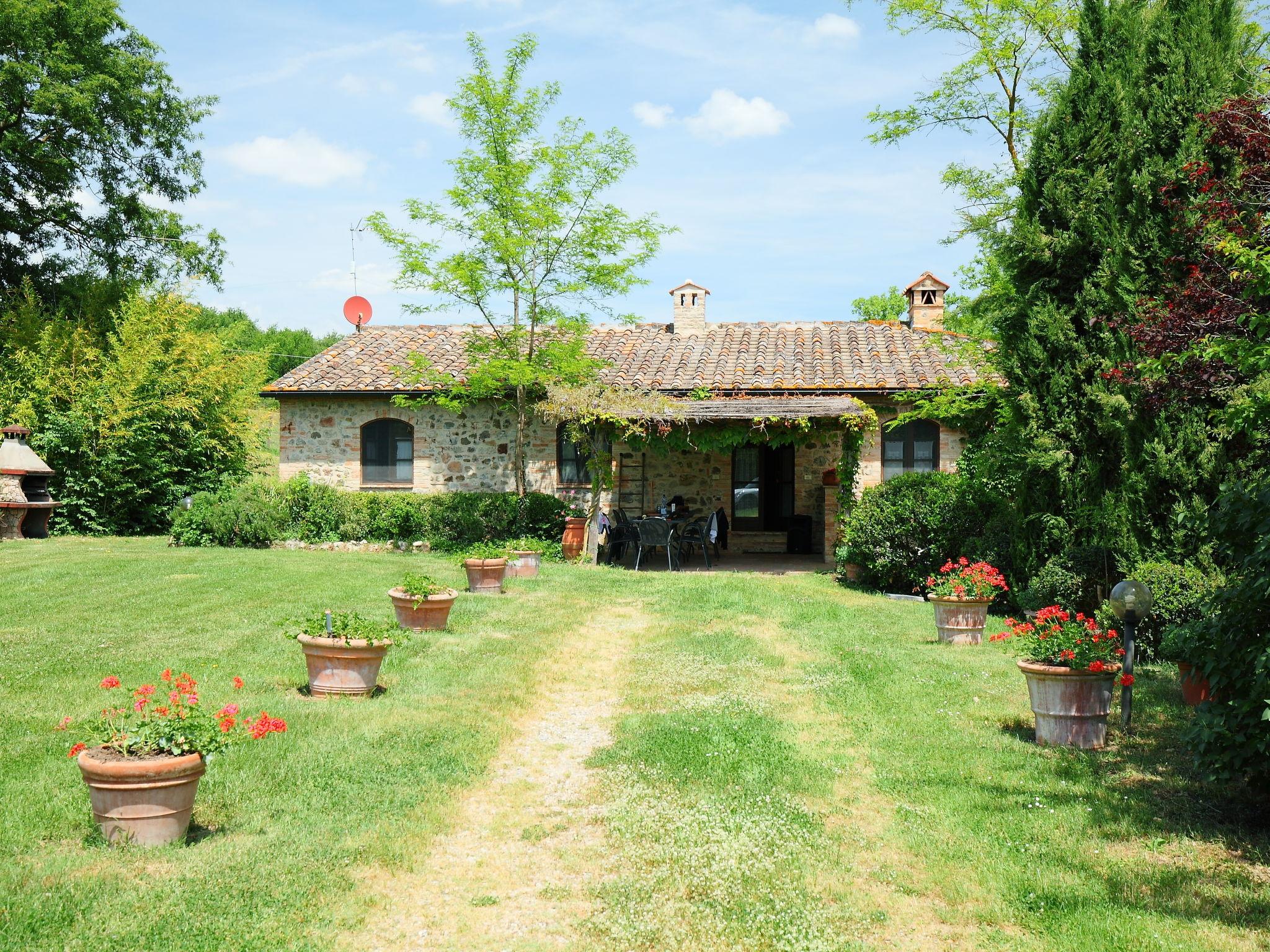 Photo 28 - Maison de 5 chambres à Casole d'Elsa avec piscine privée et jardin