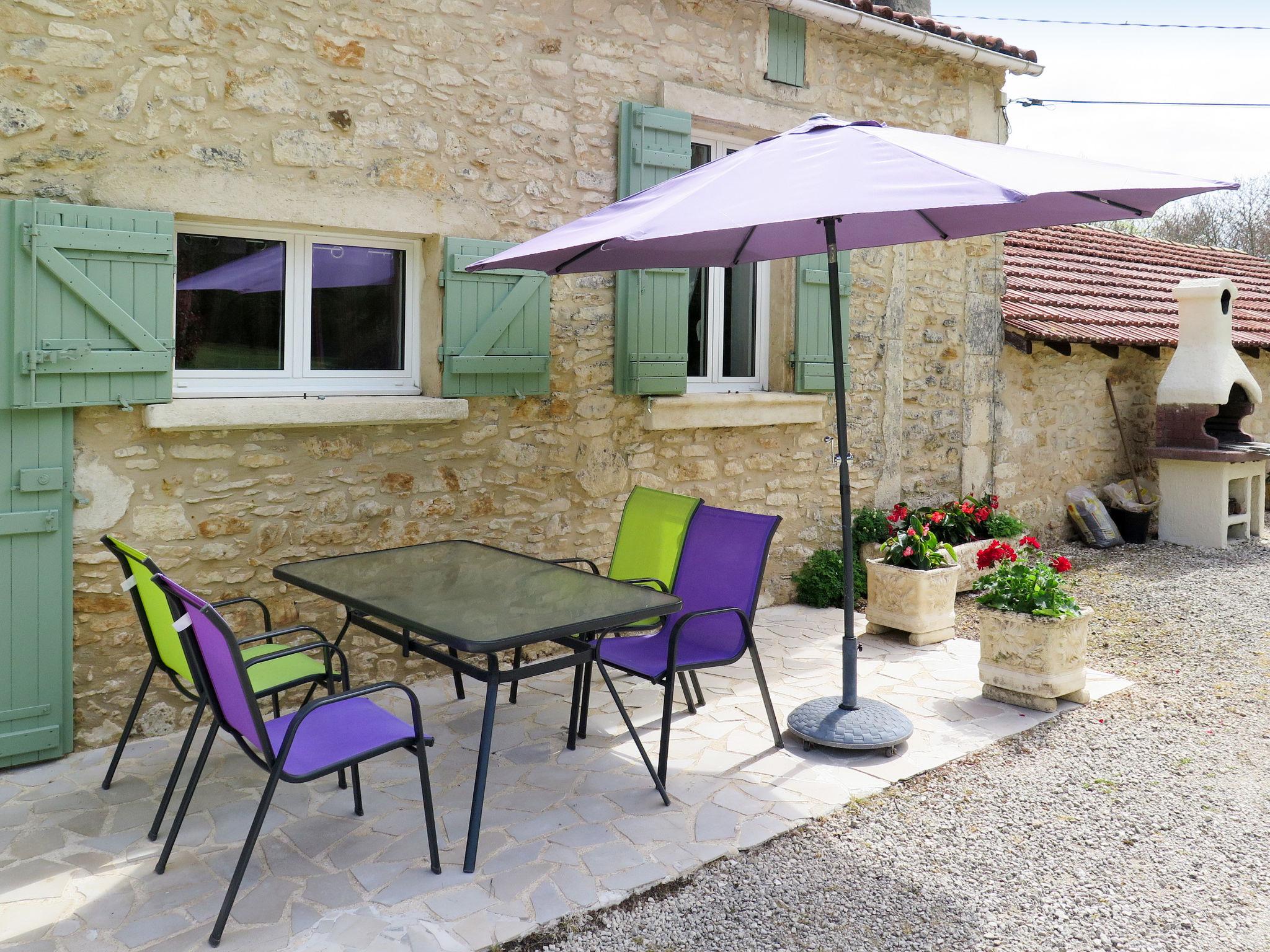 Photo 20 - 2 bedroom House in Blanquefort-sur-Briolance with private pool and terrace