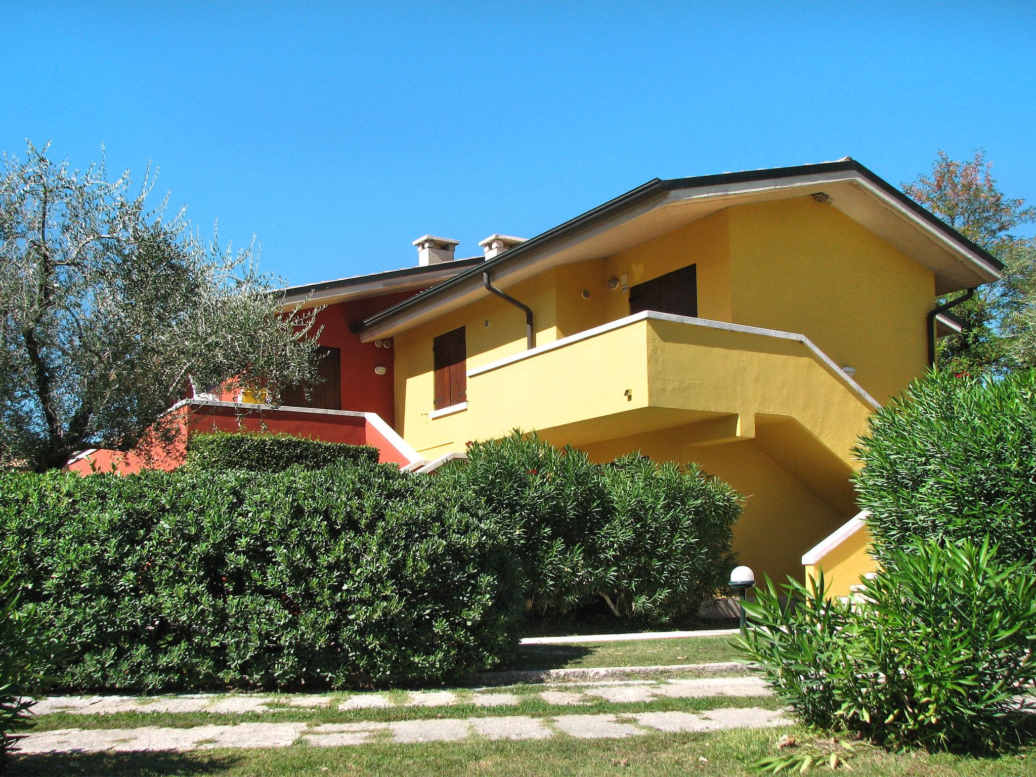 Foto 29 - Apartamento de 2 quartos em Costermano sul Garda com piscina e jardim