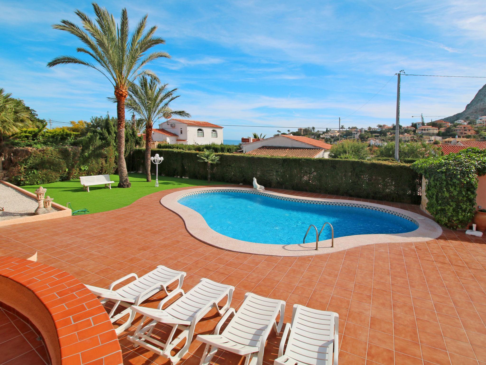 Photo 11 - 4 bedroom House in Calp with private pool and garden