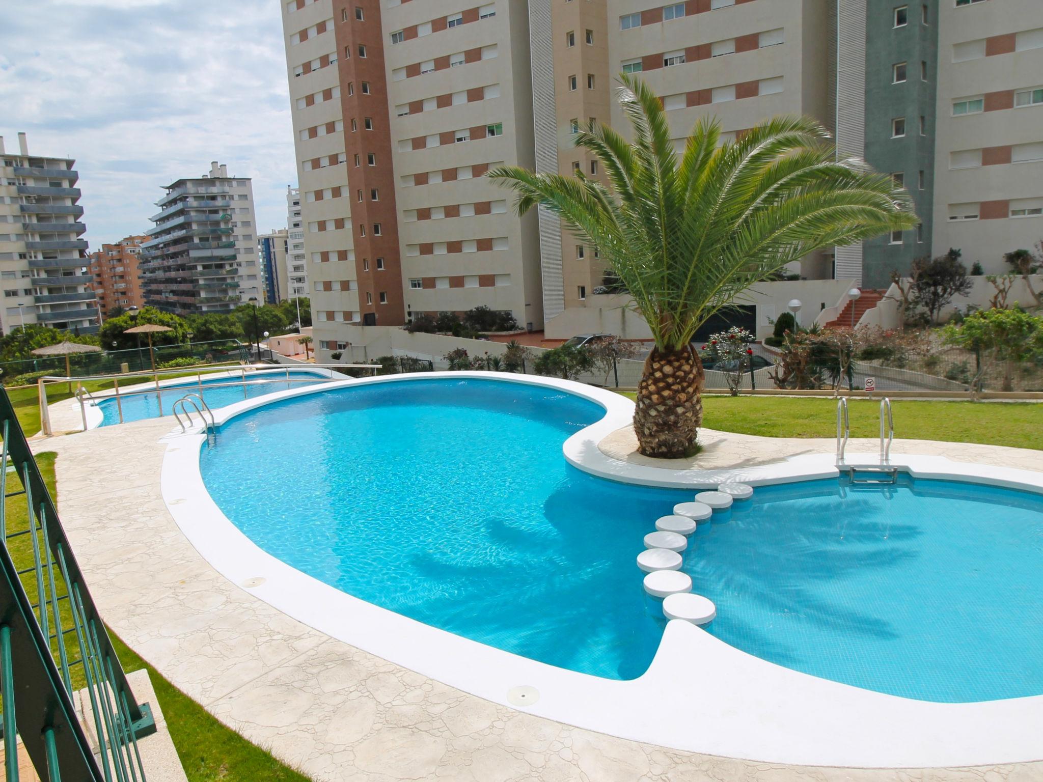 Foto 1 - Appartamento con 1 camera da letto a Villajoyosa con piscina e vista mare