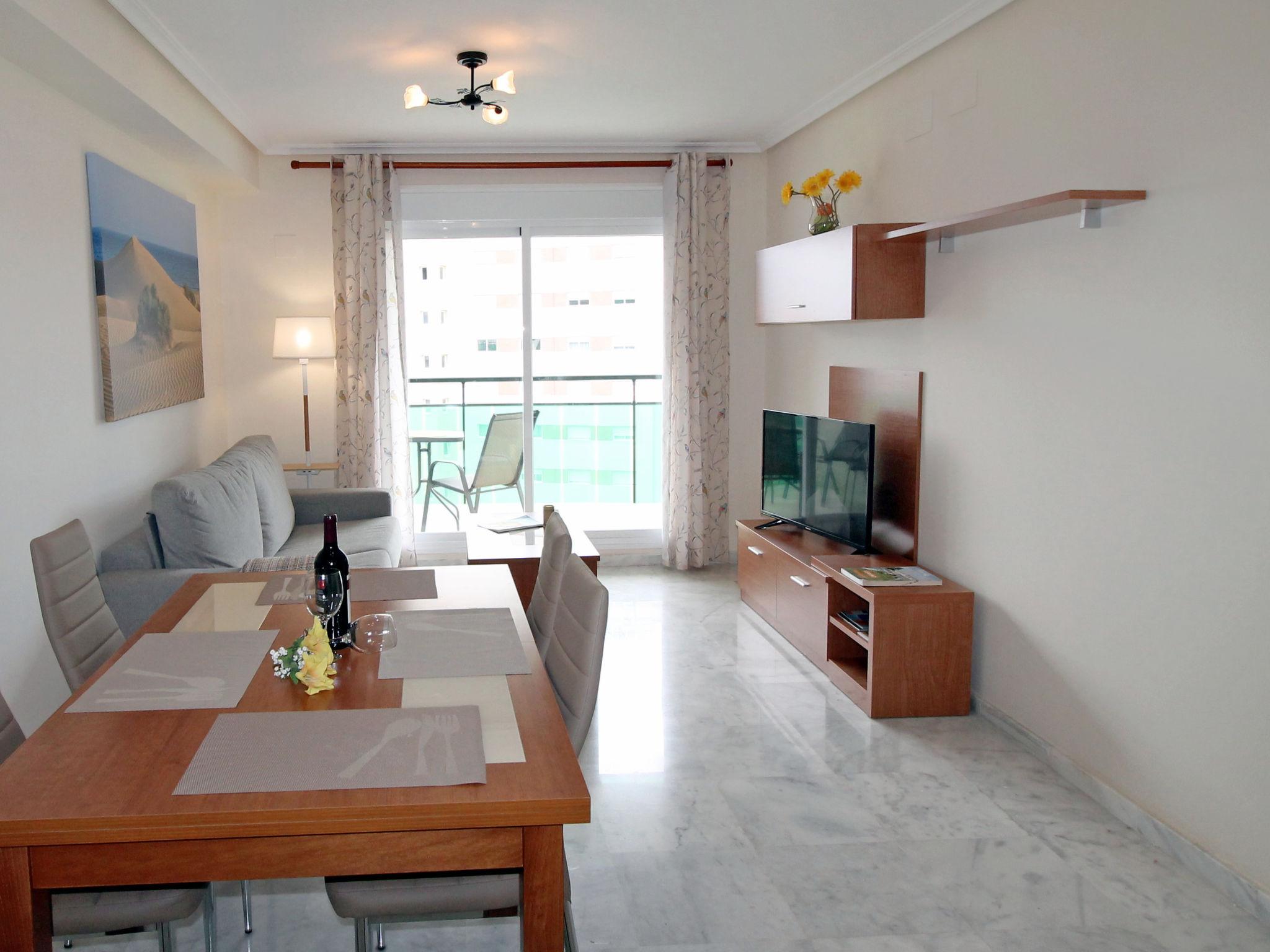 Foto 6 - Apartamento de 1 quarto em Villajoyosa com piscina e vistas do mar