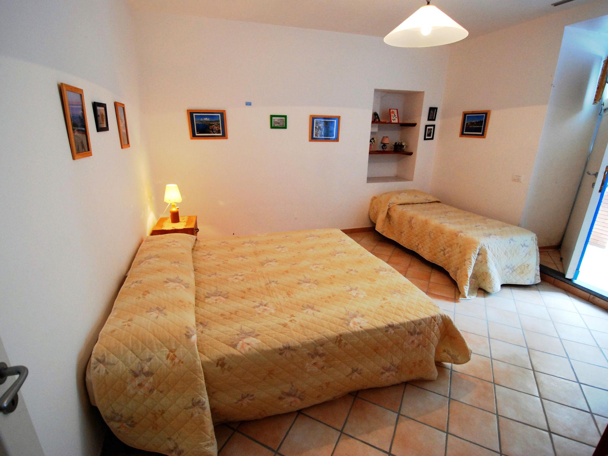 Photo 2 - Appartement de 2 chambres à Massa Lubrense avec jardin et vues à la mer