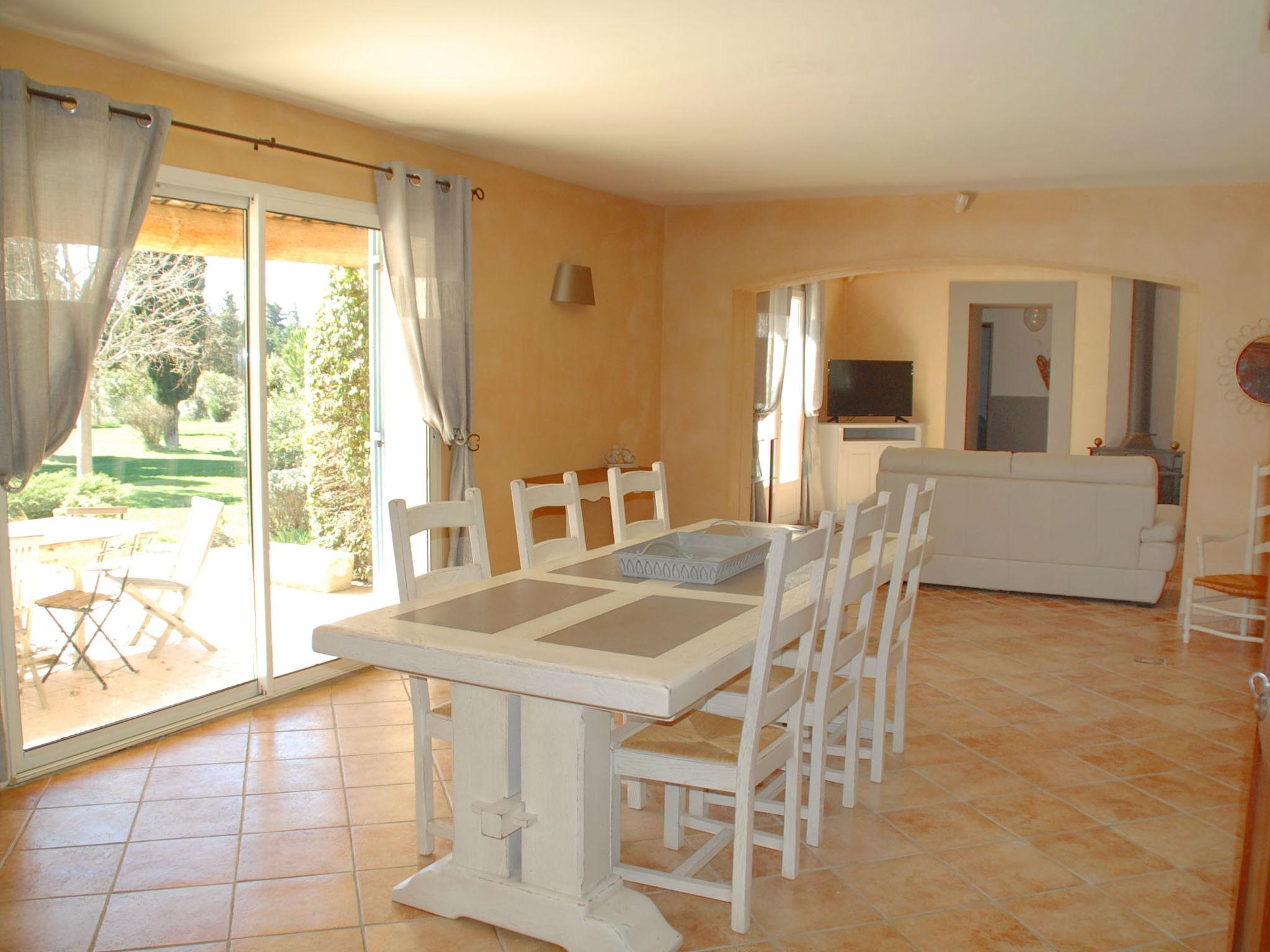 Photo 3 - 4 bedroom House in Eyragues with private pool and garden