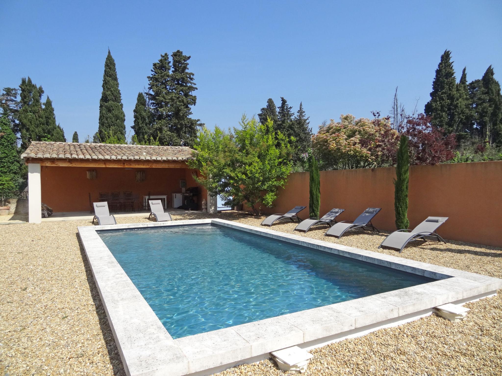 Photo 5 - Maison de 4 chambres à Eyragues avec piscine privée et jardin