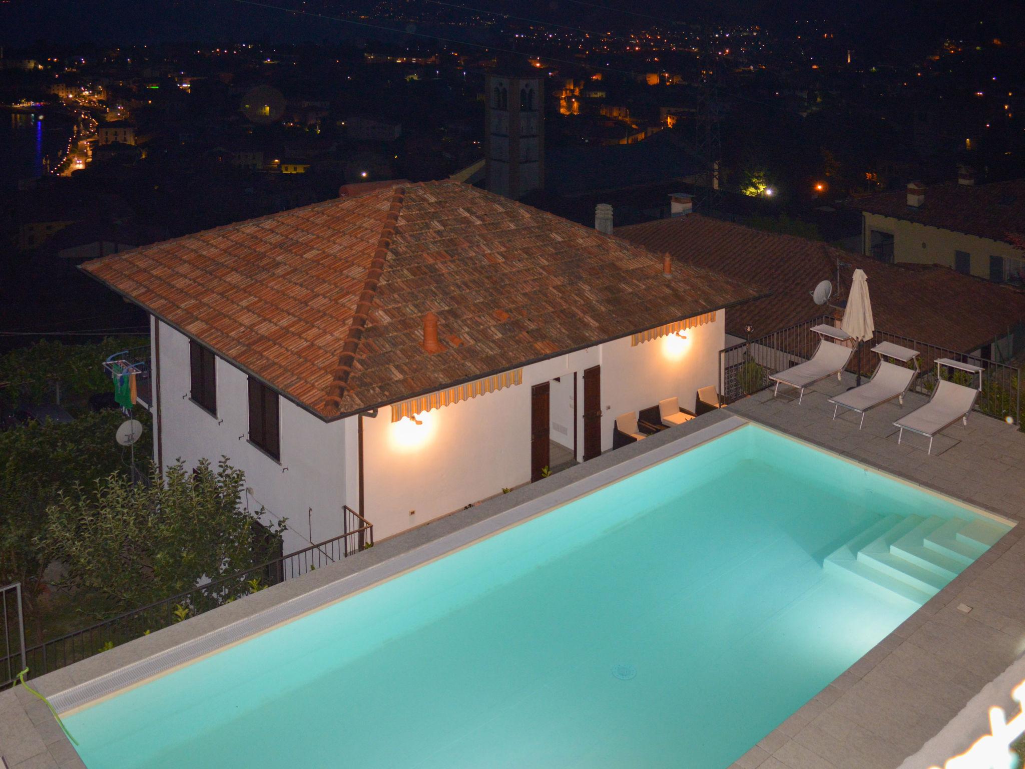 Photo 18 - Appartement de 2 chambres à Gravedona ed Uniti avec piscine et vues sur la montagne