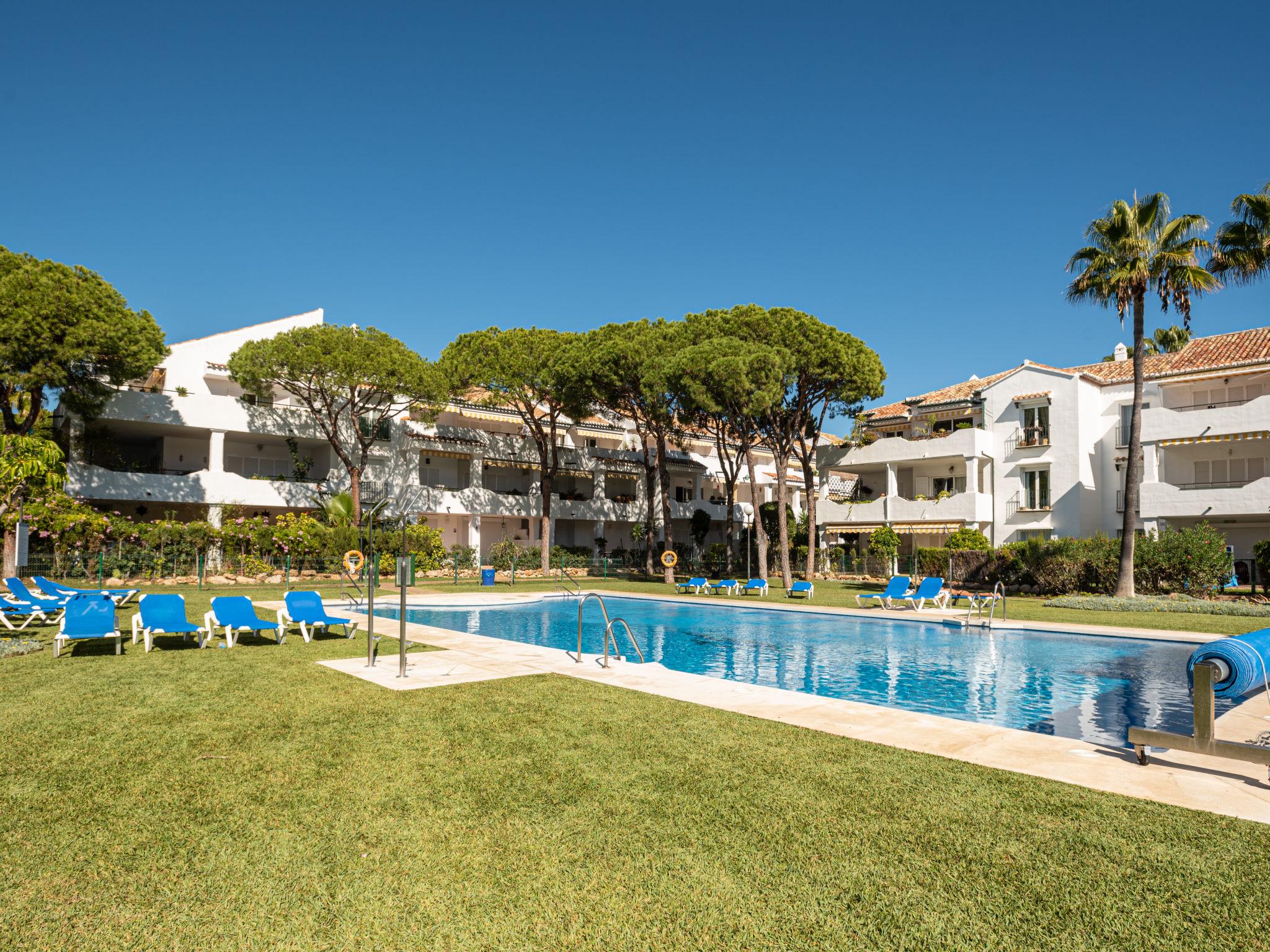 Photo 18 - Appartement de 2 chambres à Estepona avec piscine et vues à la mer