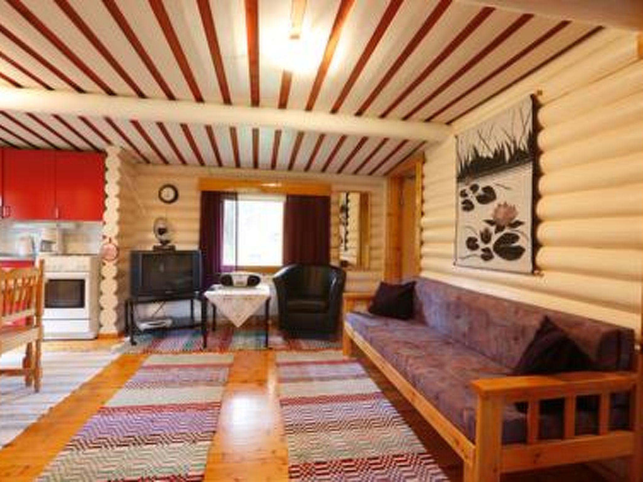 Foto 3 - Casa de 2 quartos em Kolari com sauna e vista para a montanha