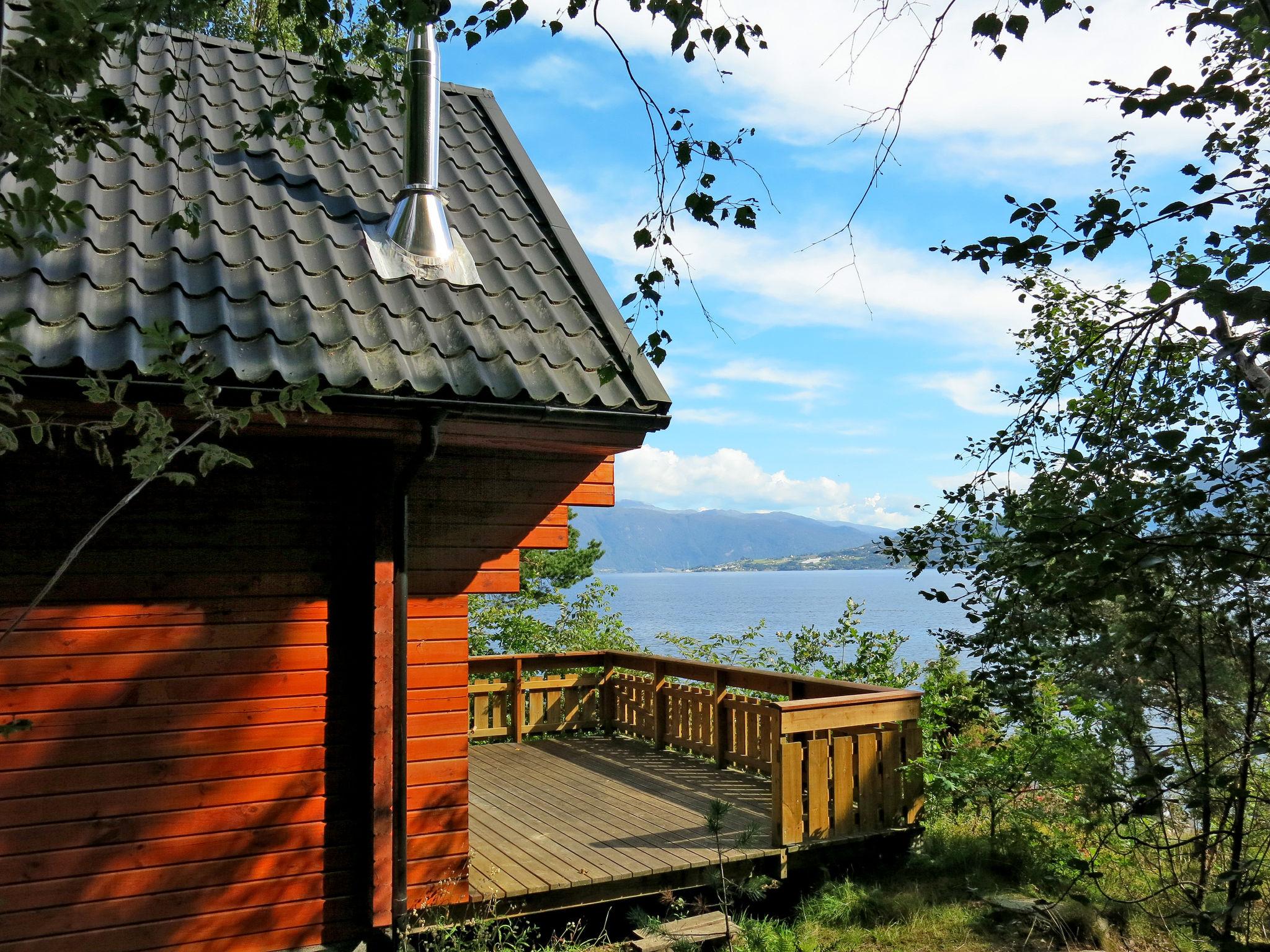 Foto 17 - Casa de 3 habitaciones en Balestrand con jardín y terraza