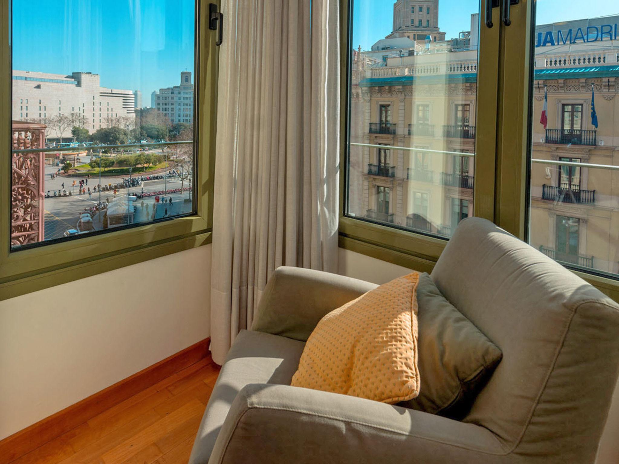 Photo 3 - 3 bedroom Apartment in Barcelona