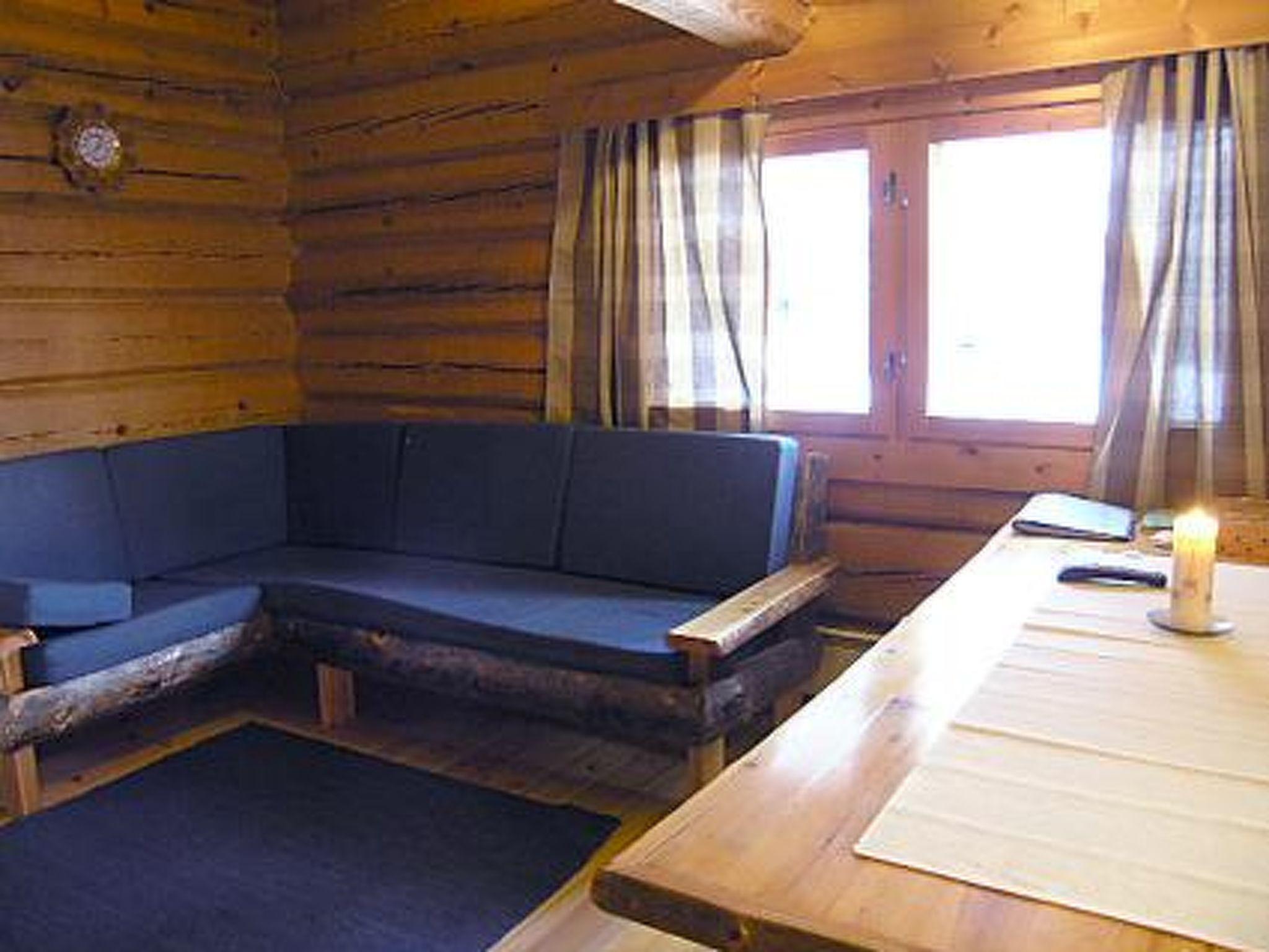 Foto 12 - Haus mit 1 Schlafzimmer in Enontekiö mit sauna und blick auf die berge