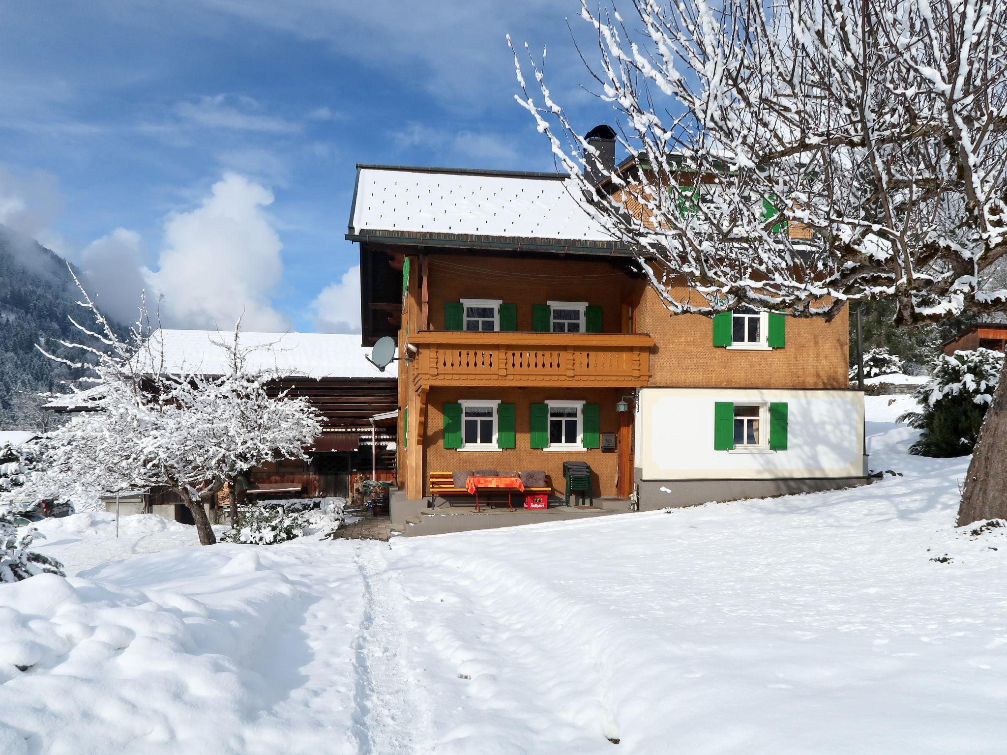 Photo 1 - Maison de 8 chambres à Sankt Gallenkirch avec terrasse et vues sur la montagne