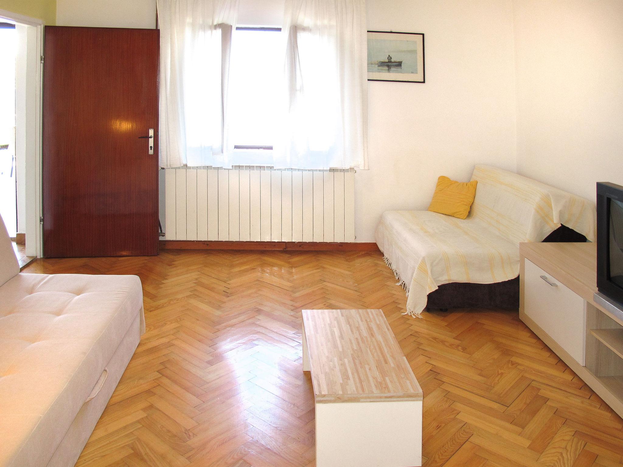 Foto 6 - Appartamento con 2 camere da letto a Sebenico con terrazza e vista mare