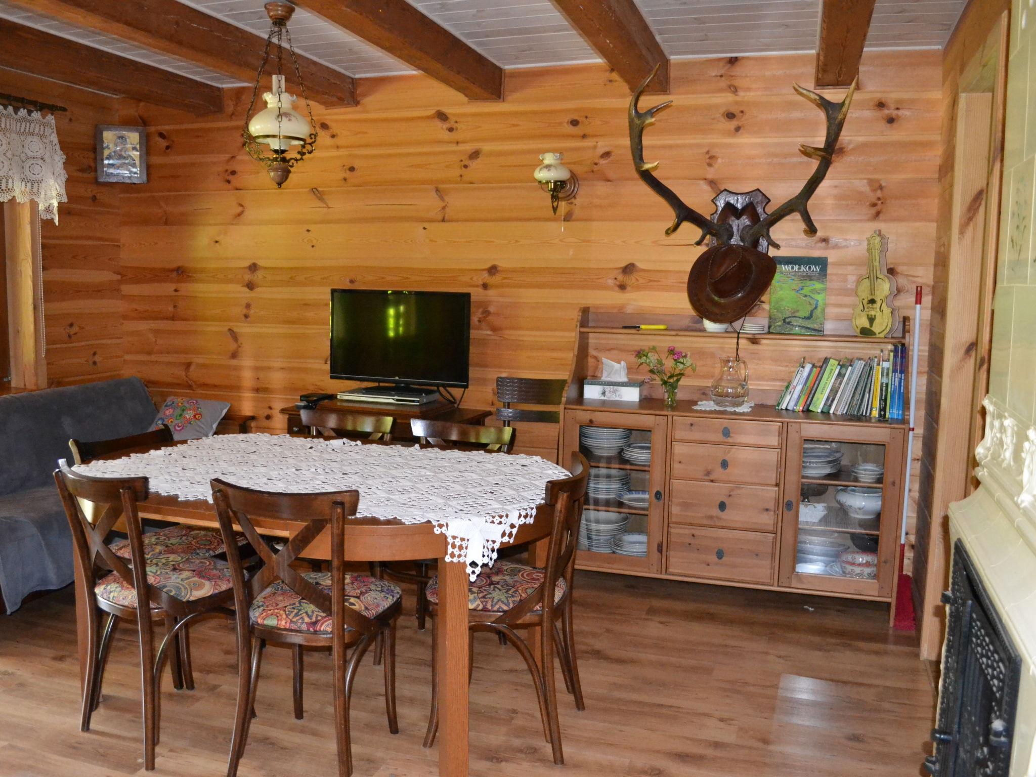 Photo 2 - Maison de 3 chambres à Białowieża avec jardin et terrasse