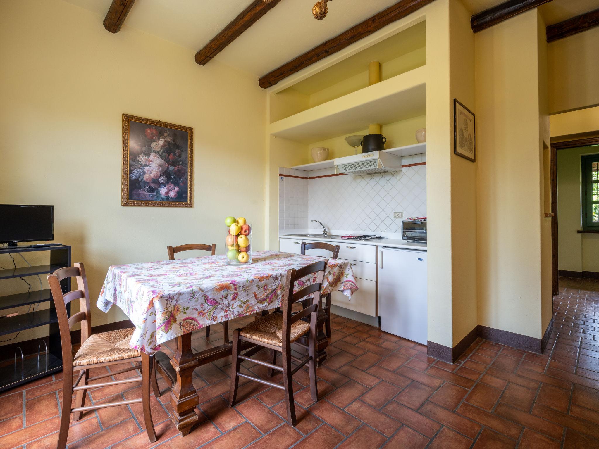 Photo 23 - 9 bedroom House in Vigliano d'Asti with private pool and garden