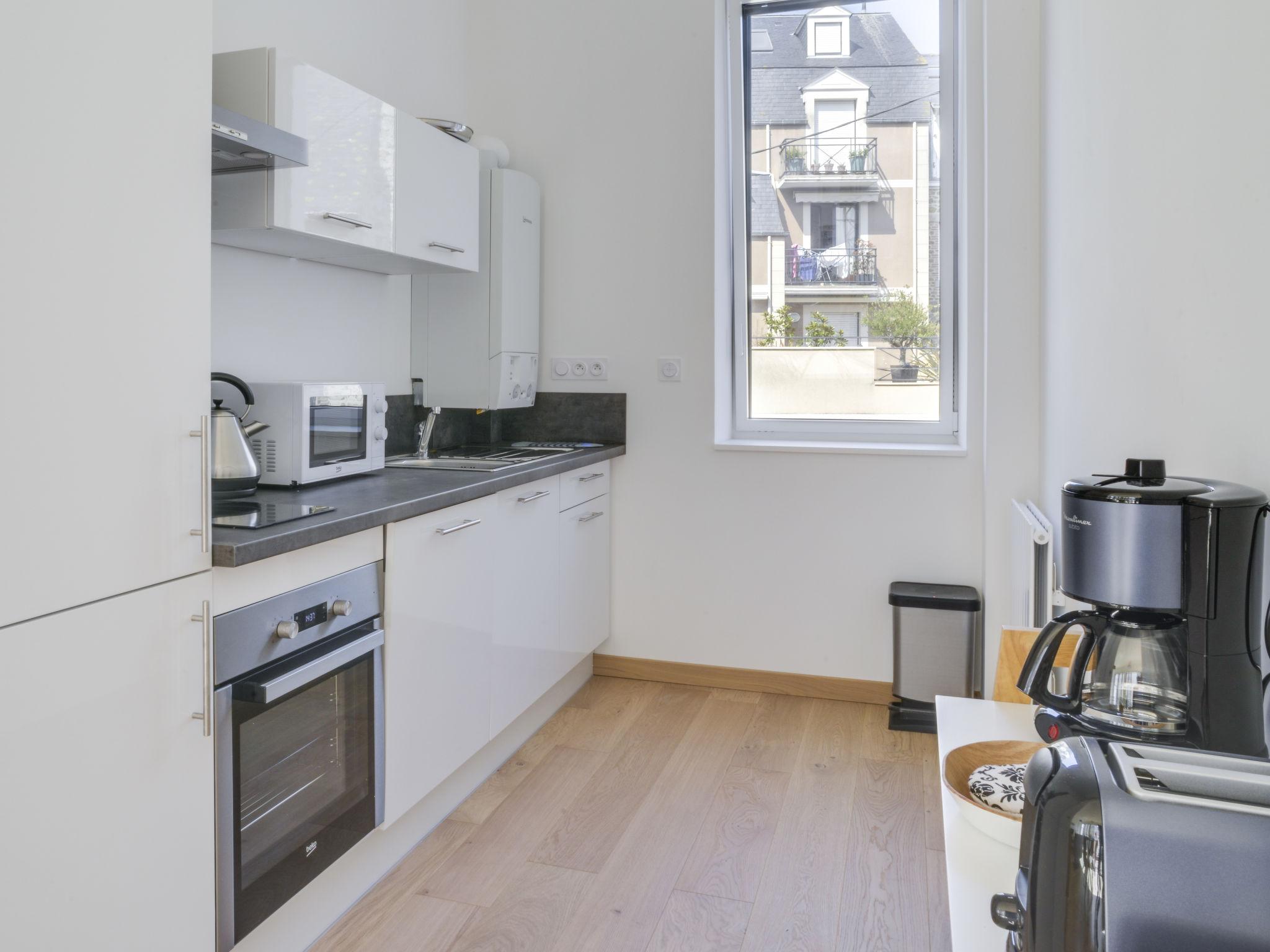 Photo 8 - 2 bedroom Apartment in Saint-Malo with terrace and sea view