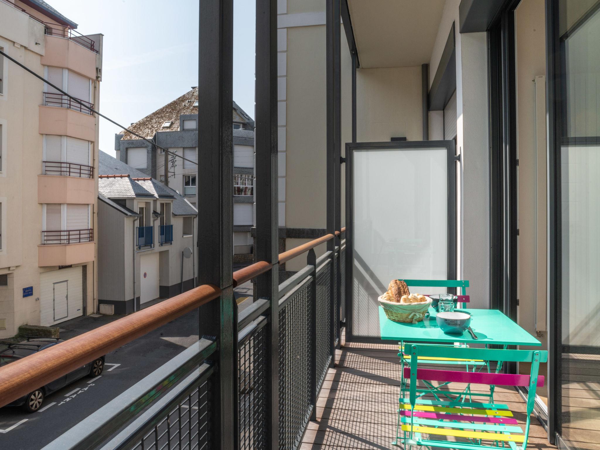 Photo 5 - Appartement de 2 chambres à Saint-Malo avec terrasse et vues à la mer