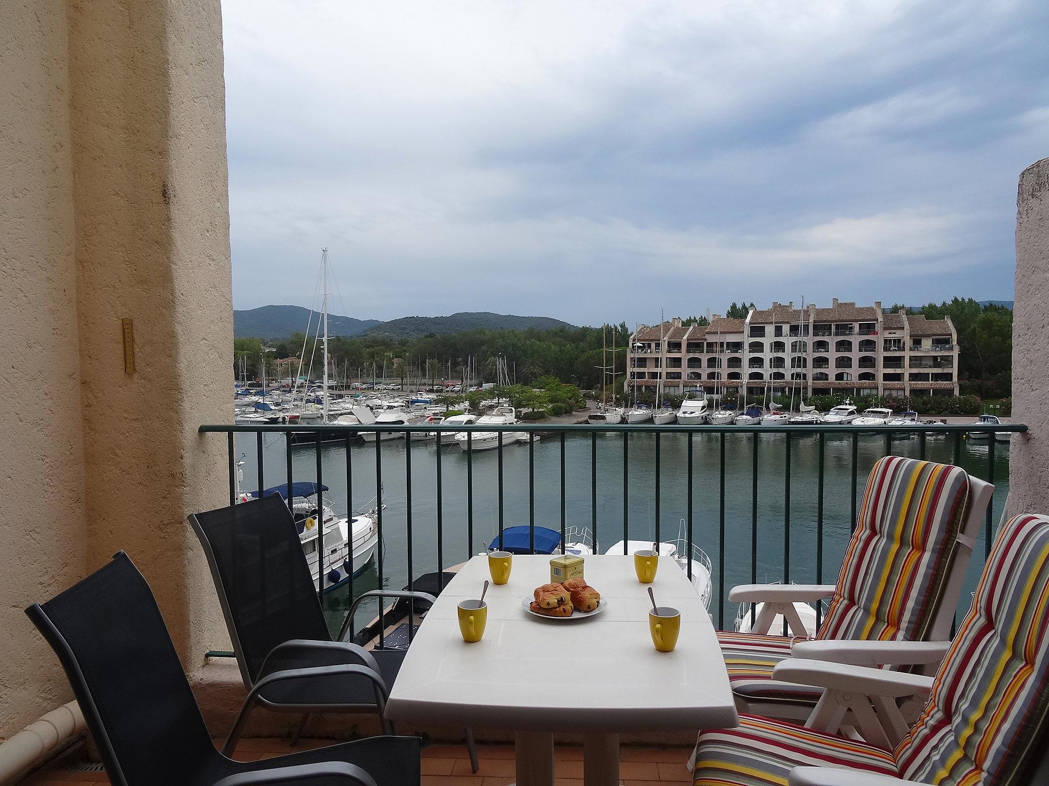Photo 8 - 1 bedroom Apartment in Cogolin with terrace and sea view