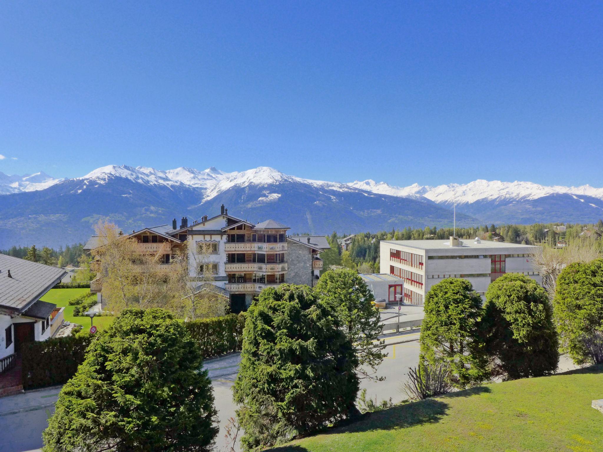 Foto 21 - Apartamento de 1 quarto em Crans-Montana com piscina e vista para a montanha