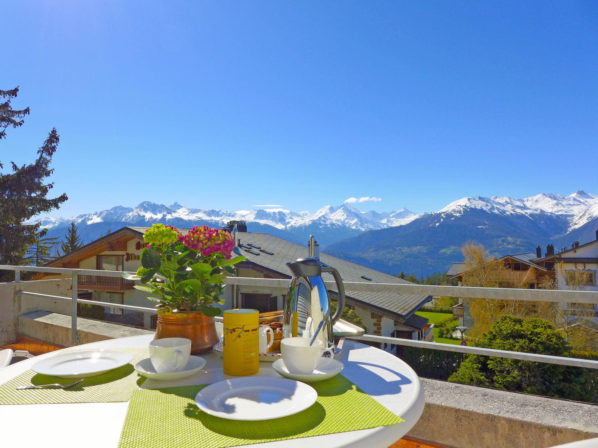 Foto 1 - Appartamento con 1 camera da letto a Crans-Montana con piscina e vista sulle montagne