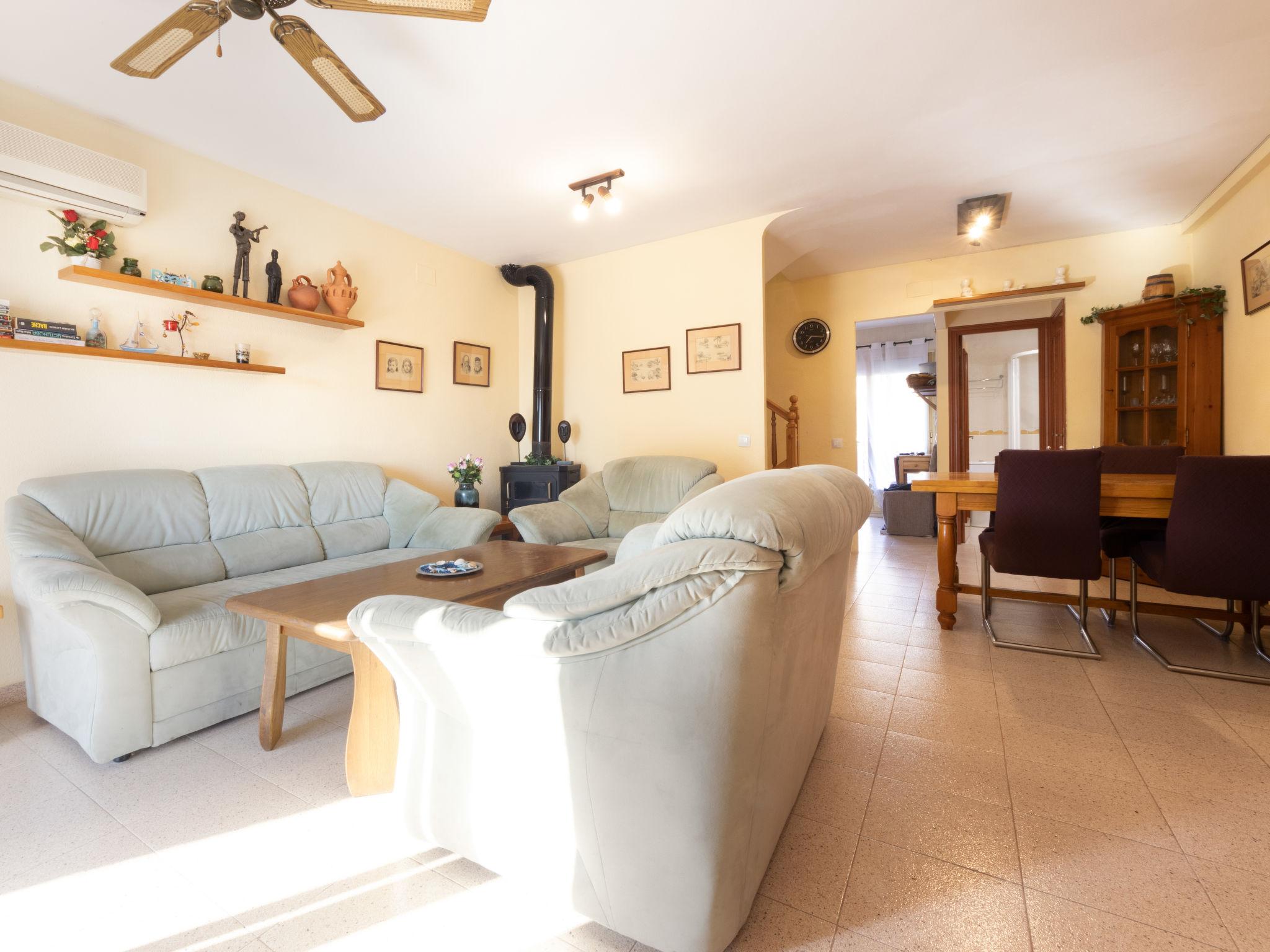 Photo 13 - 3 bedroom House in Tarragona with swimming pool and sea view