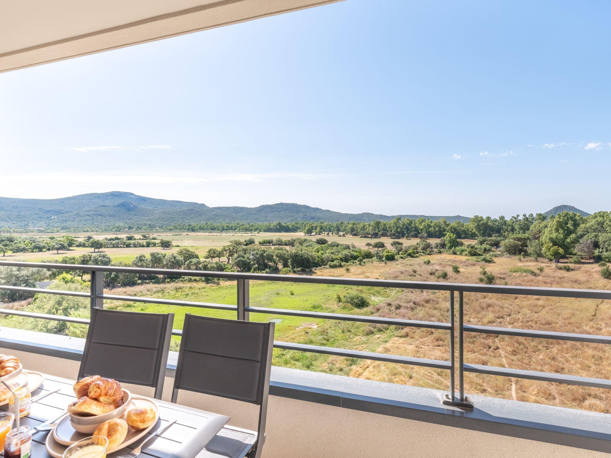 Photo 3 - Appartement de 1 chambre à Porto-Vecchio avec terrasse et vues à la mer