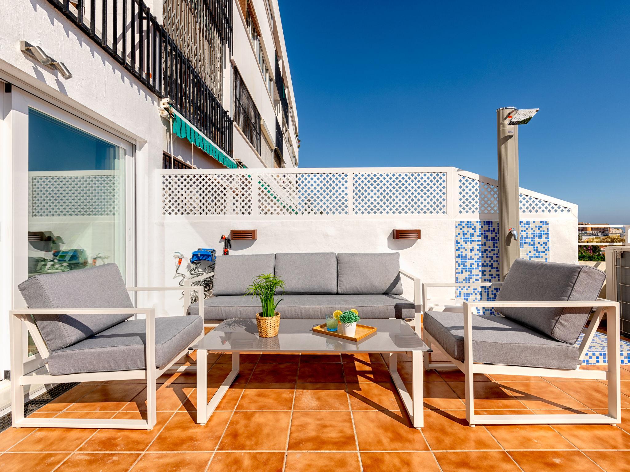 Photo 38 - Appartement de 2 chambres à Benalmádena avec terrasse et vues à la mer