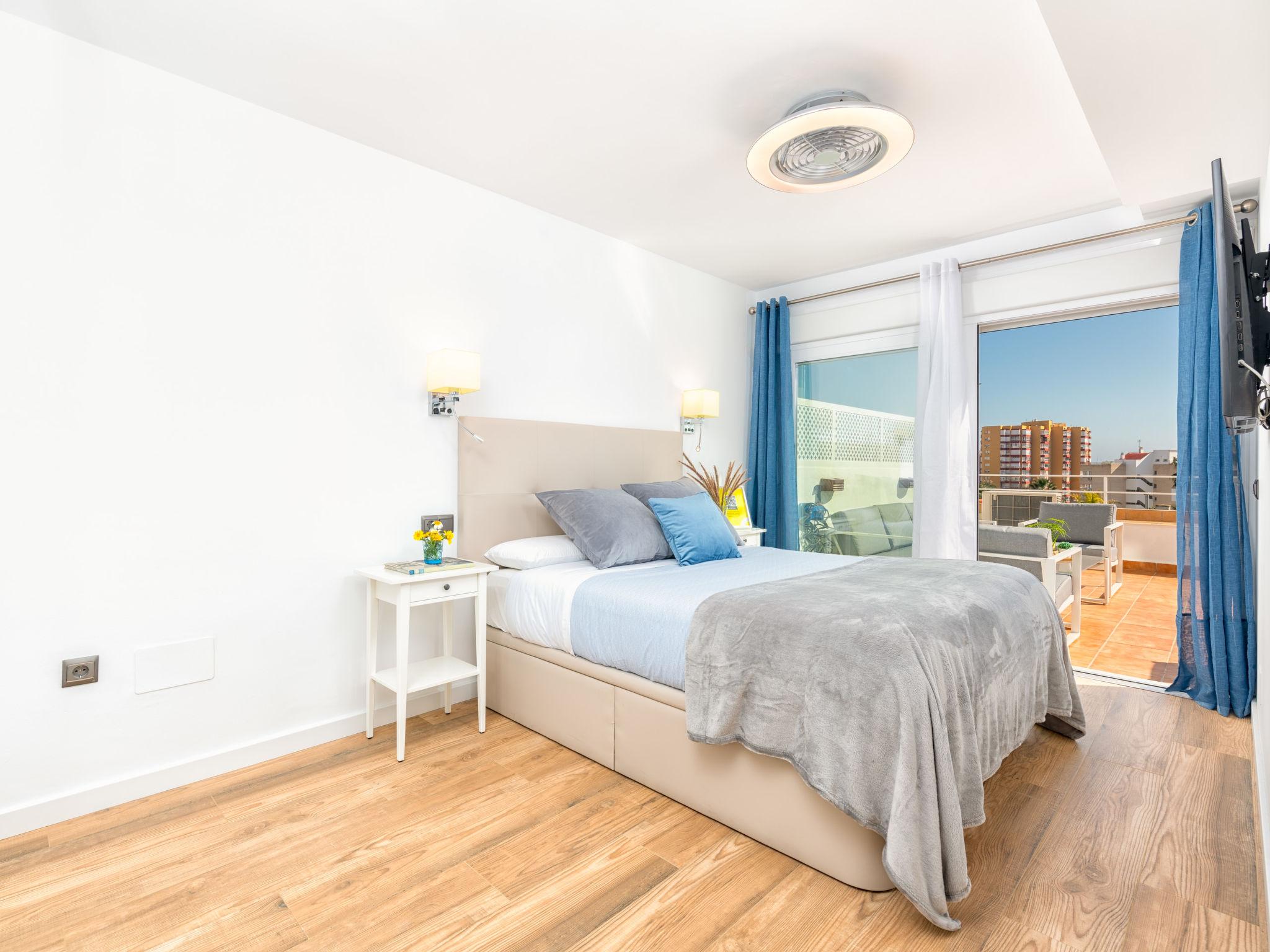 Foto 27 - Apartamento de 2 quartos em Benalmádena com terraço e vistas do mar