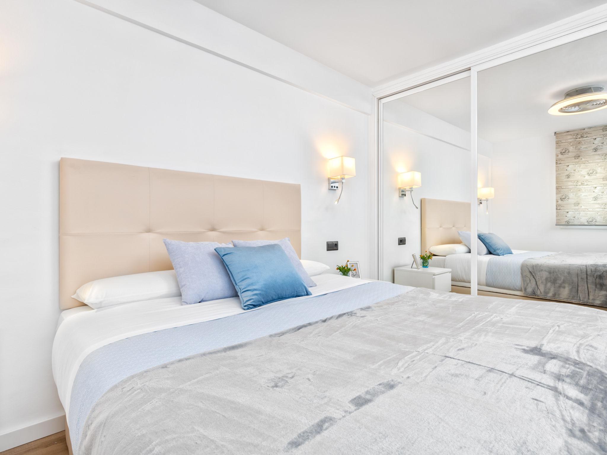 Foto 19 - Appartamento con 2 camere da letto a Benalmádena con terrazza e vista mare