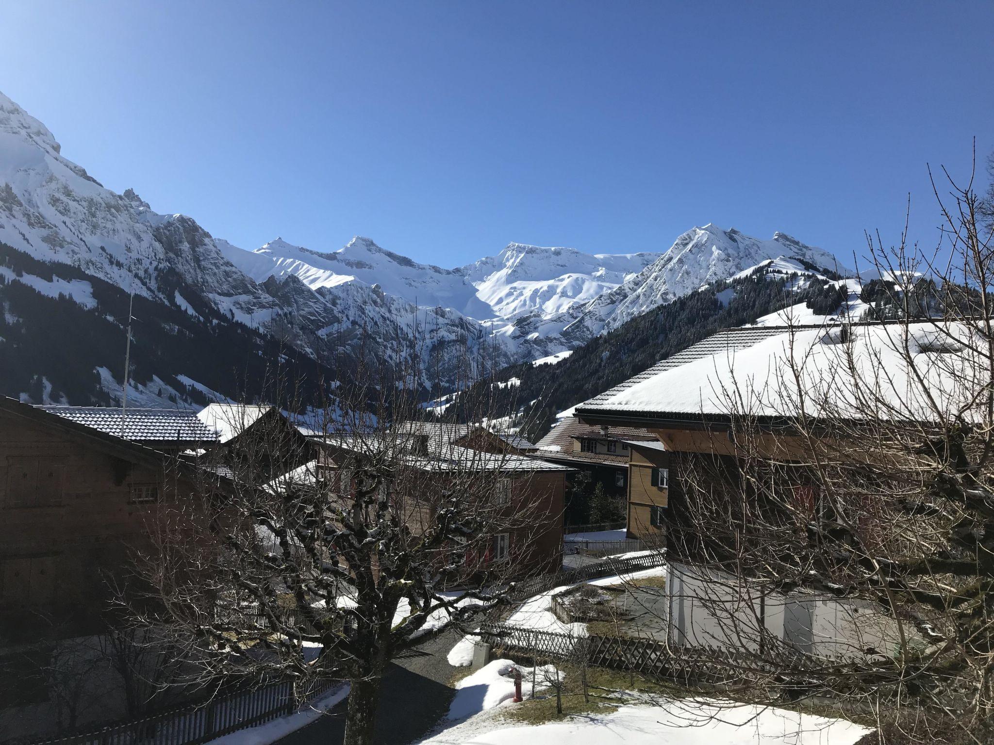 Foto 6 - Apartamento de 3 quartos em Adelboden com jardim