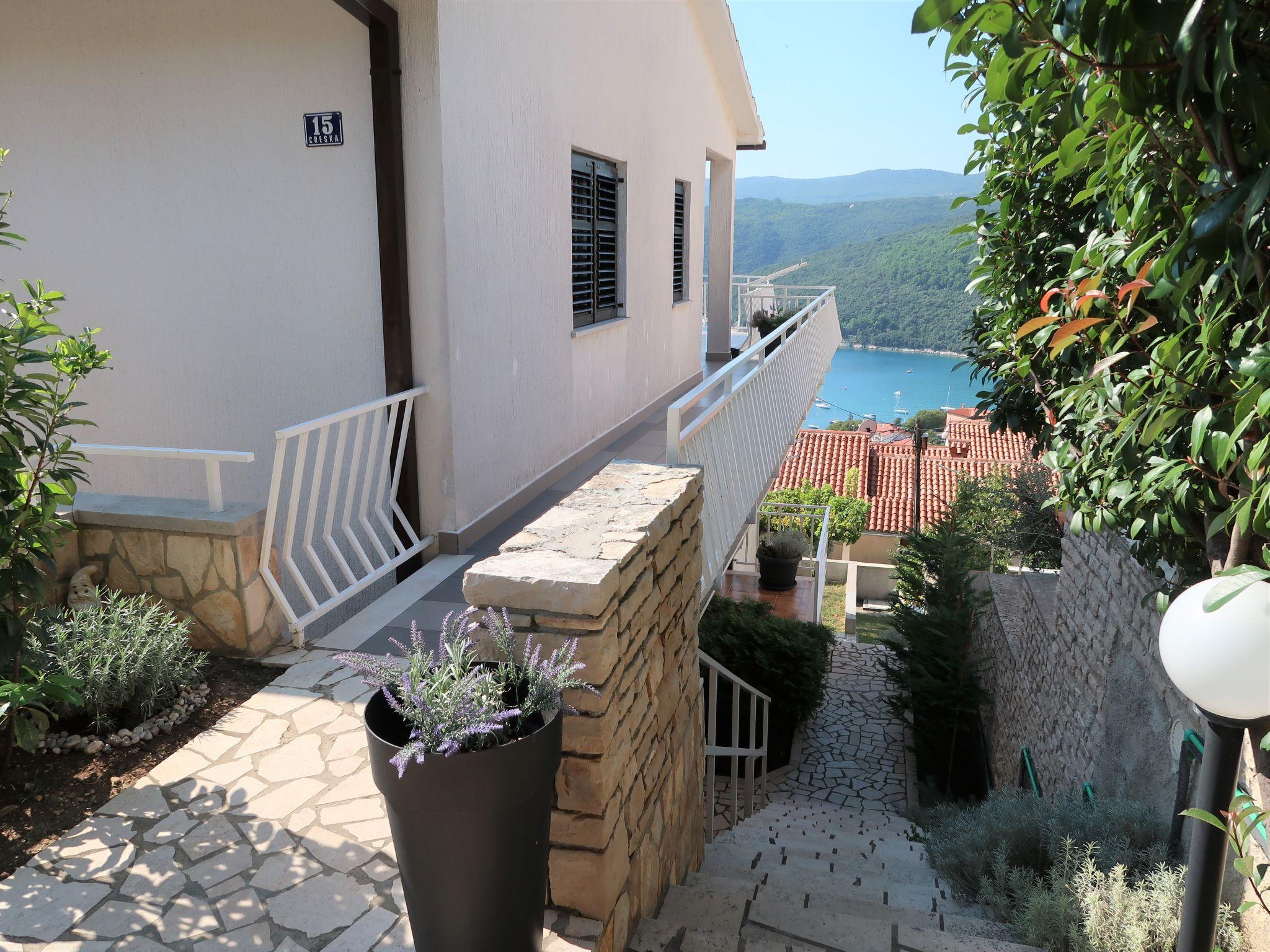 Foto 2 - Apartamento de 2 quartos em Labin com terraço e vistas do mar