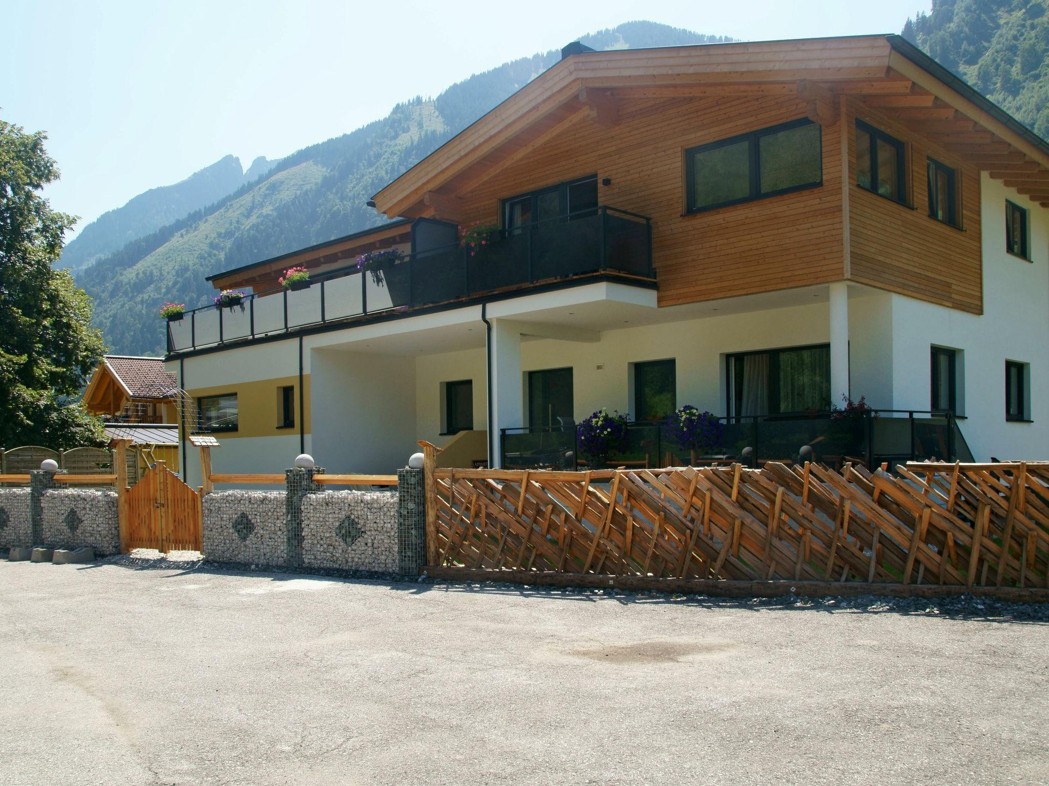 Photo 11 - Appartement de 2 chambres à Fusch an der Großglocknerstraße avec jardin et vues sur la montagne