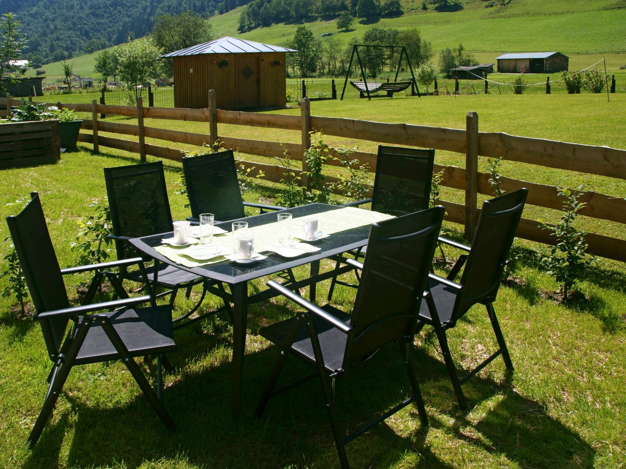 Photo 1 - Appartement de 2 chambres à Fusch an der Großglocknerstraße avec jardin et vues sur la montagne